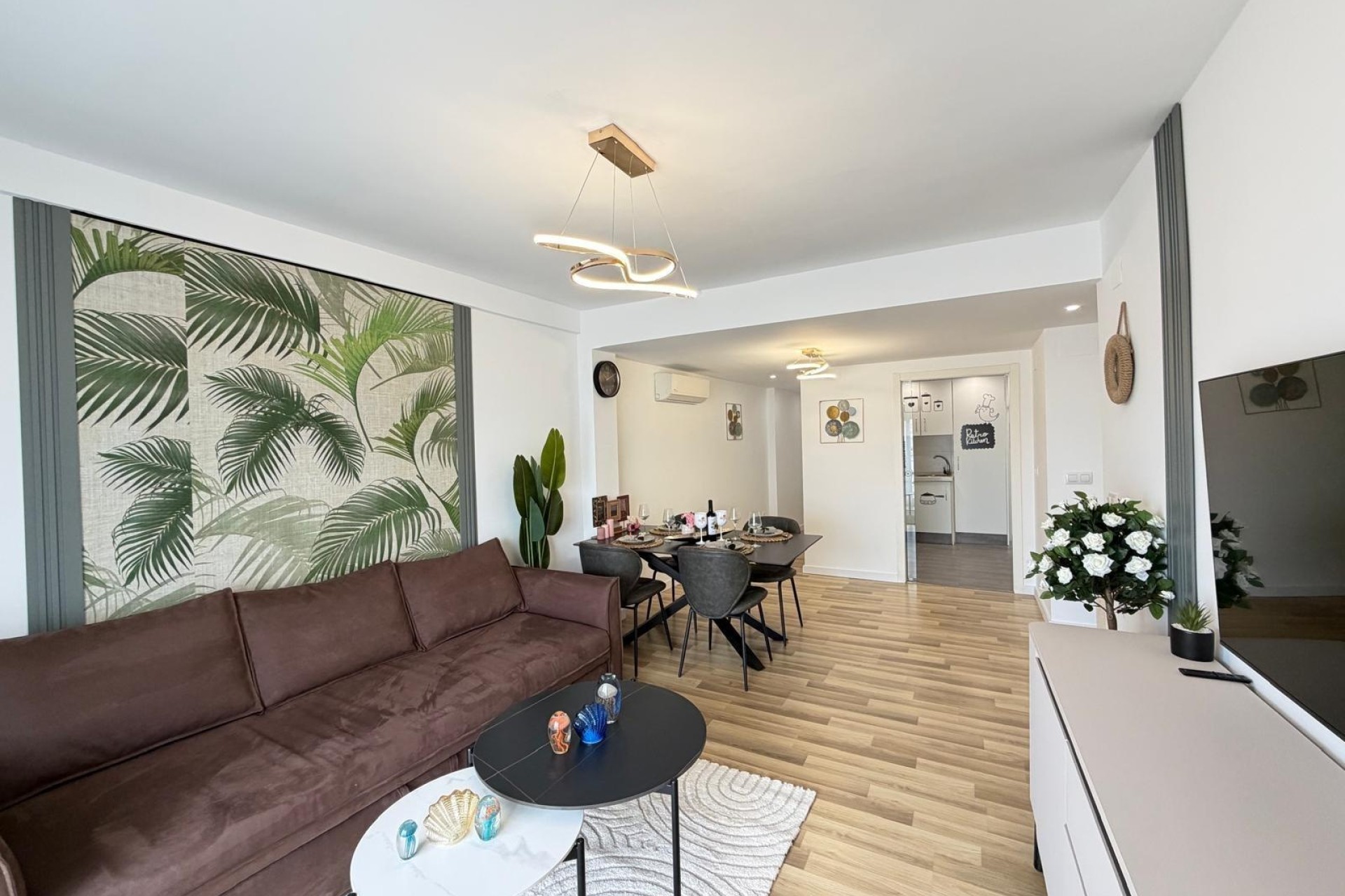 Venta - Apartamento / Piso -
Torrevieja - Center
