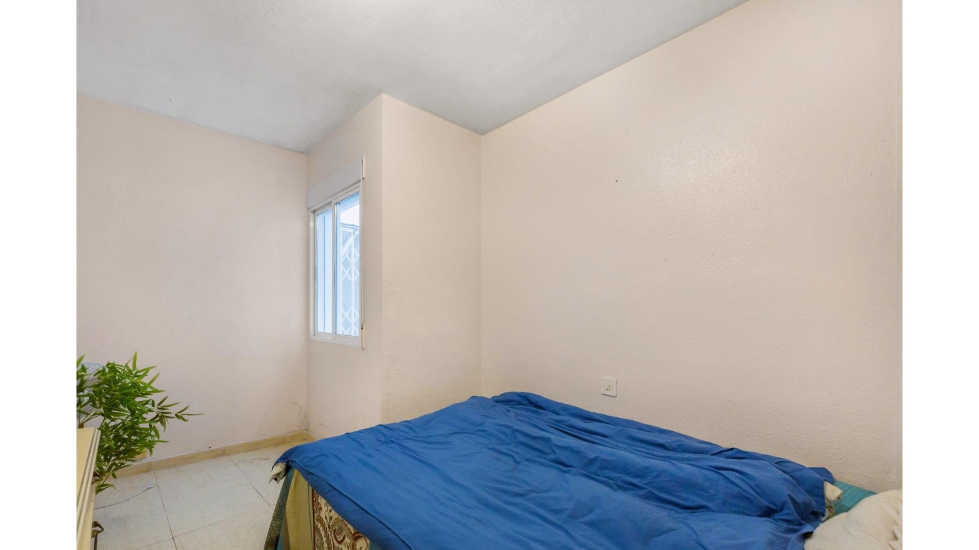 Venta - Apartamento piso -
Torrevieja - Centro - Muelle Pesquero