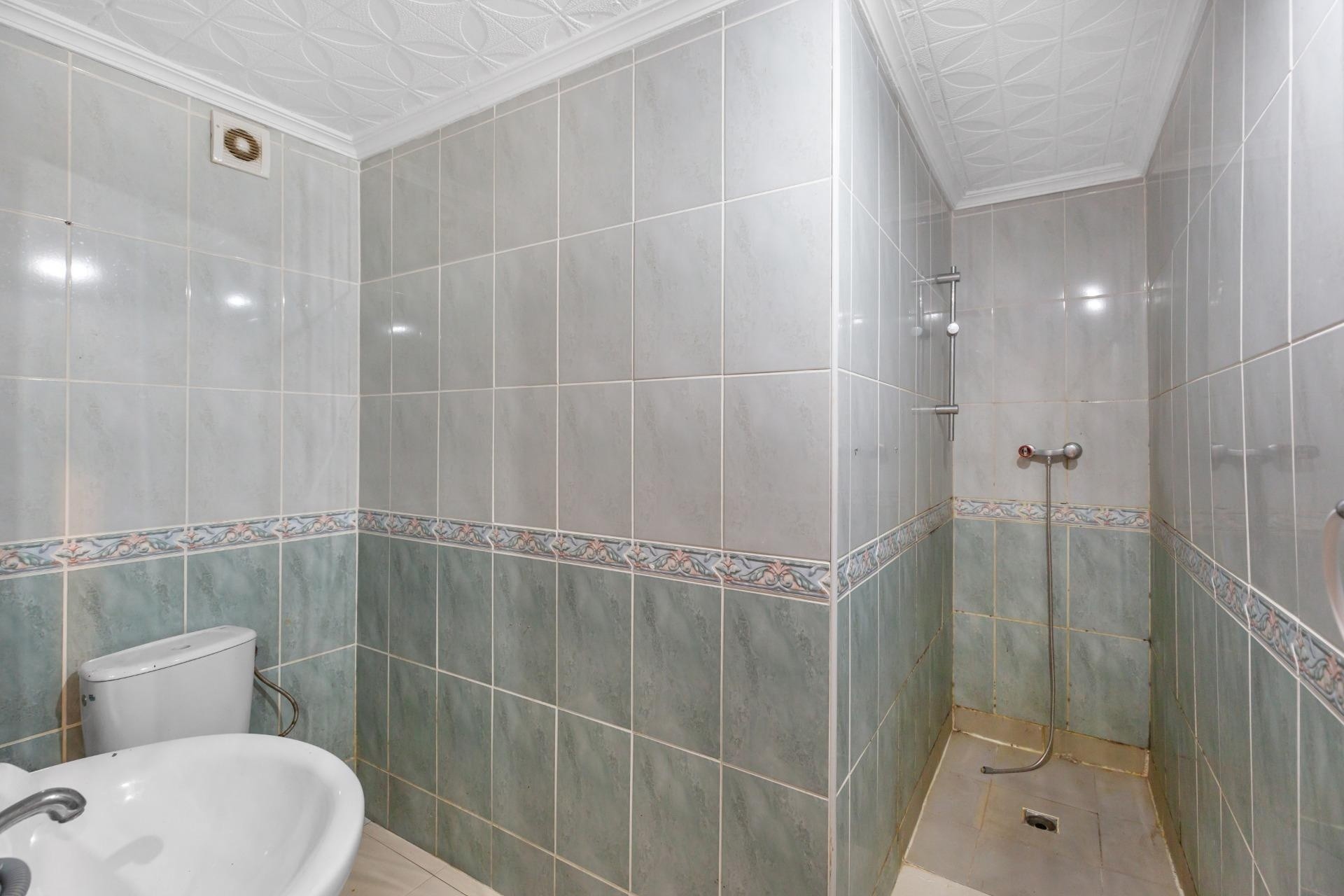 Venta - Apartamento / Piso -
Torrevieja - Centro - Muelle Pesquero