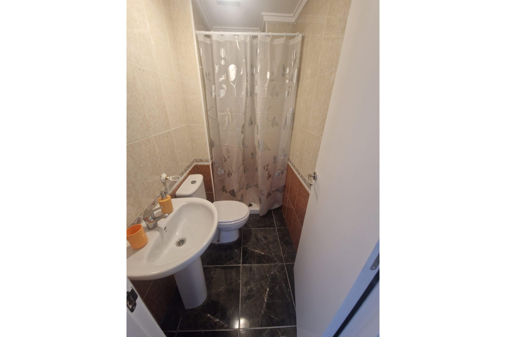 Venta - Apartamento / Piso -
Torrevieja - Centro - Muelle Pesquero