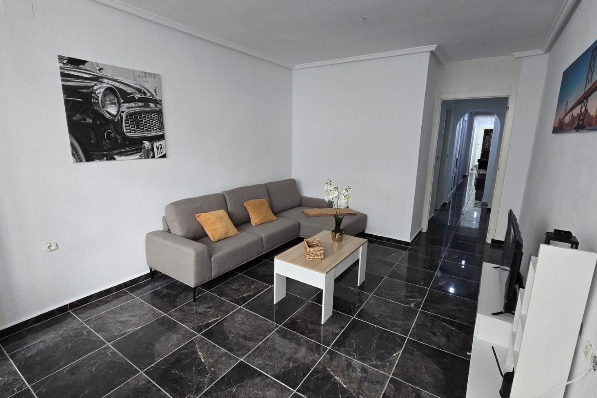 Venta - Apartamento / Piso -
Torrevieja - Centro - Muelle Pesquero