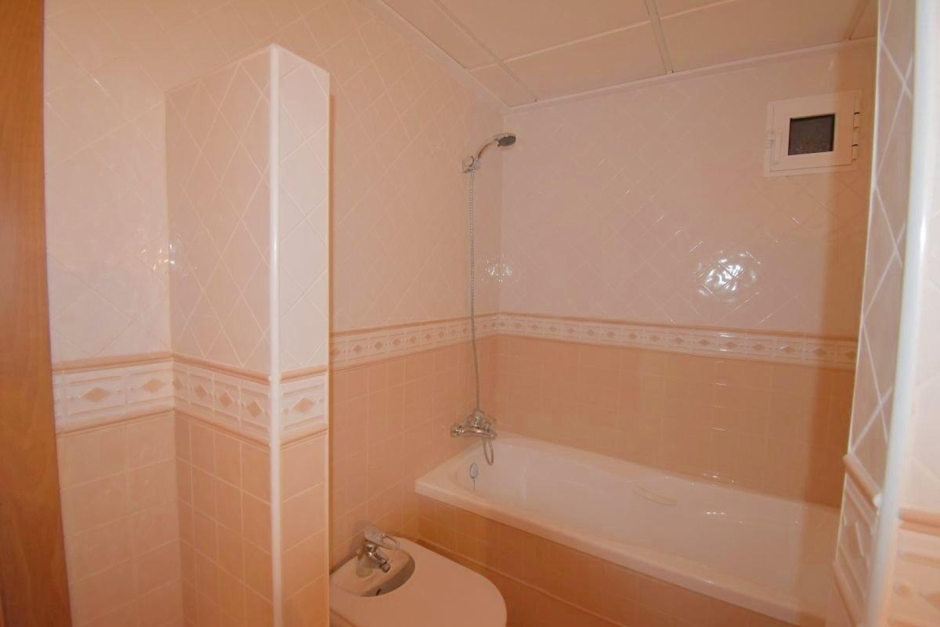 Venta - Apartamento / Piso -
Torrevieja - Centro - Muelle Pesquero