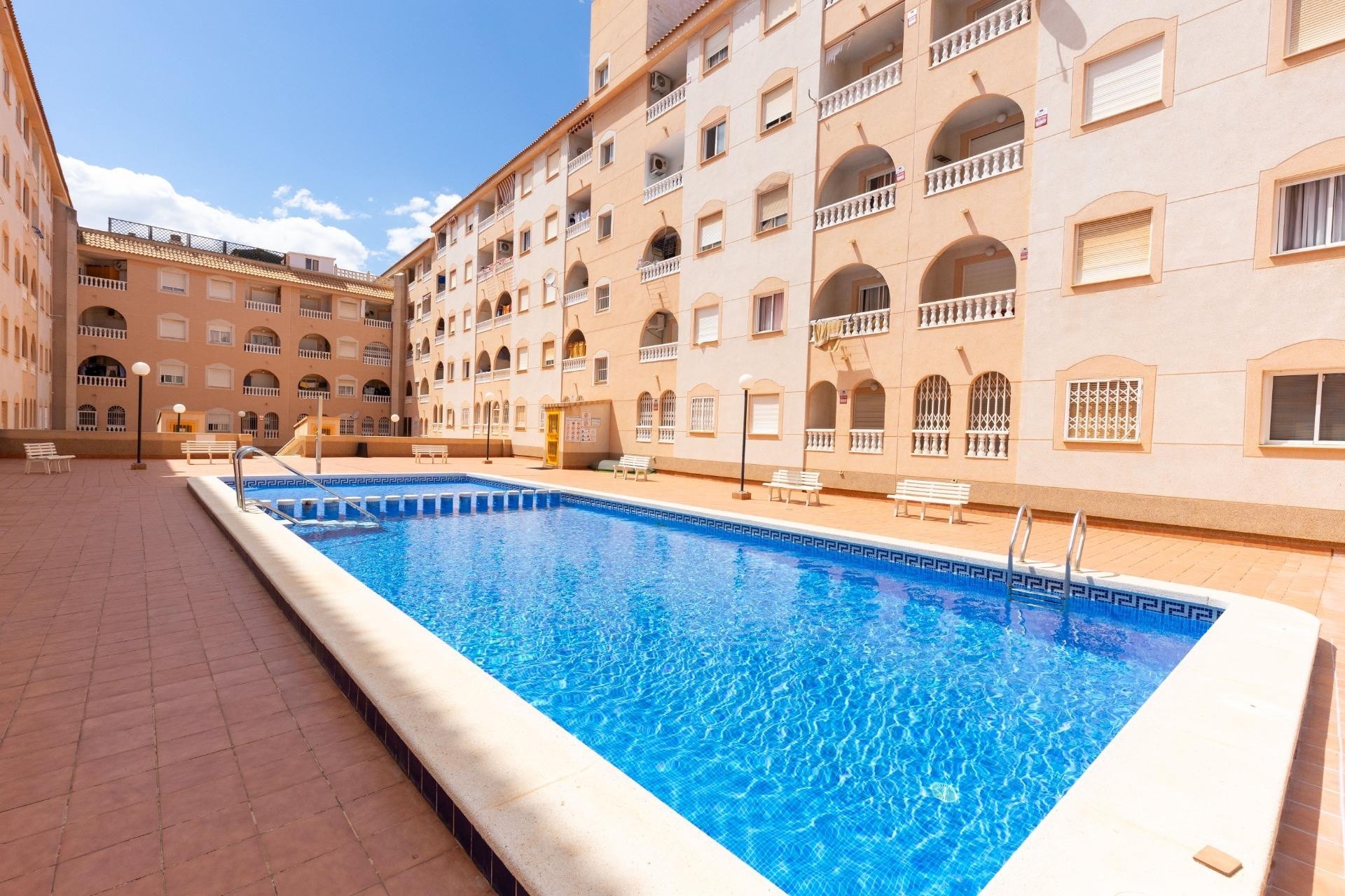 Venta - Apartamento / Piso -
Torrevieja - Centro - Muelle Pesquero