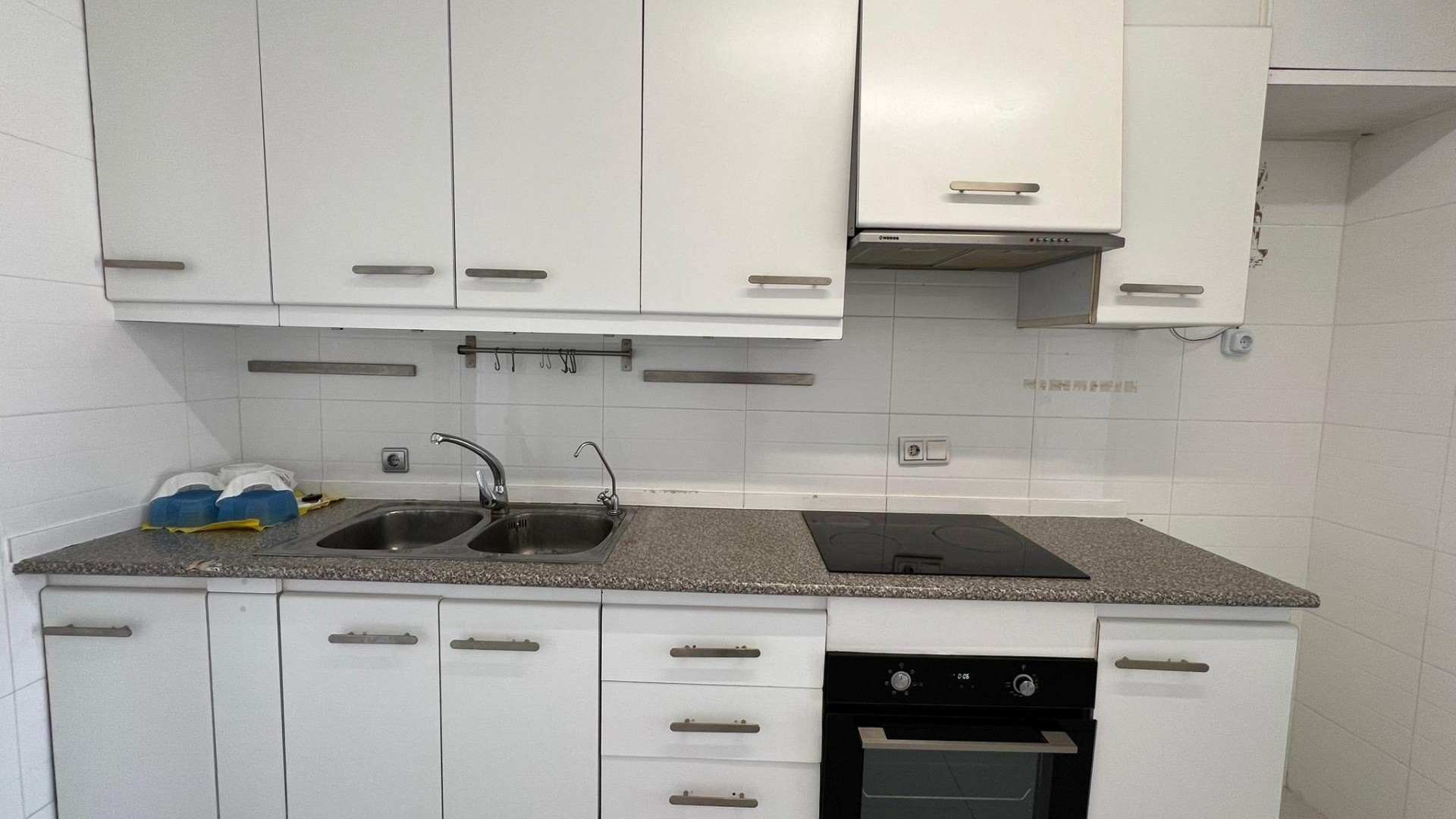 Venta - Apartamento piso -
Torrevieja - Centro - Muelle Pesquero