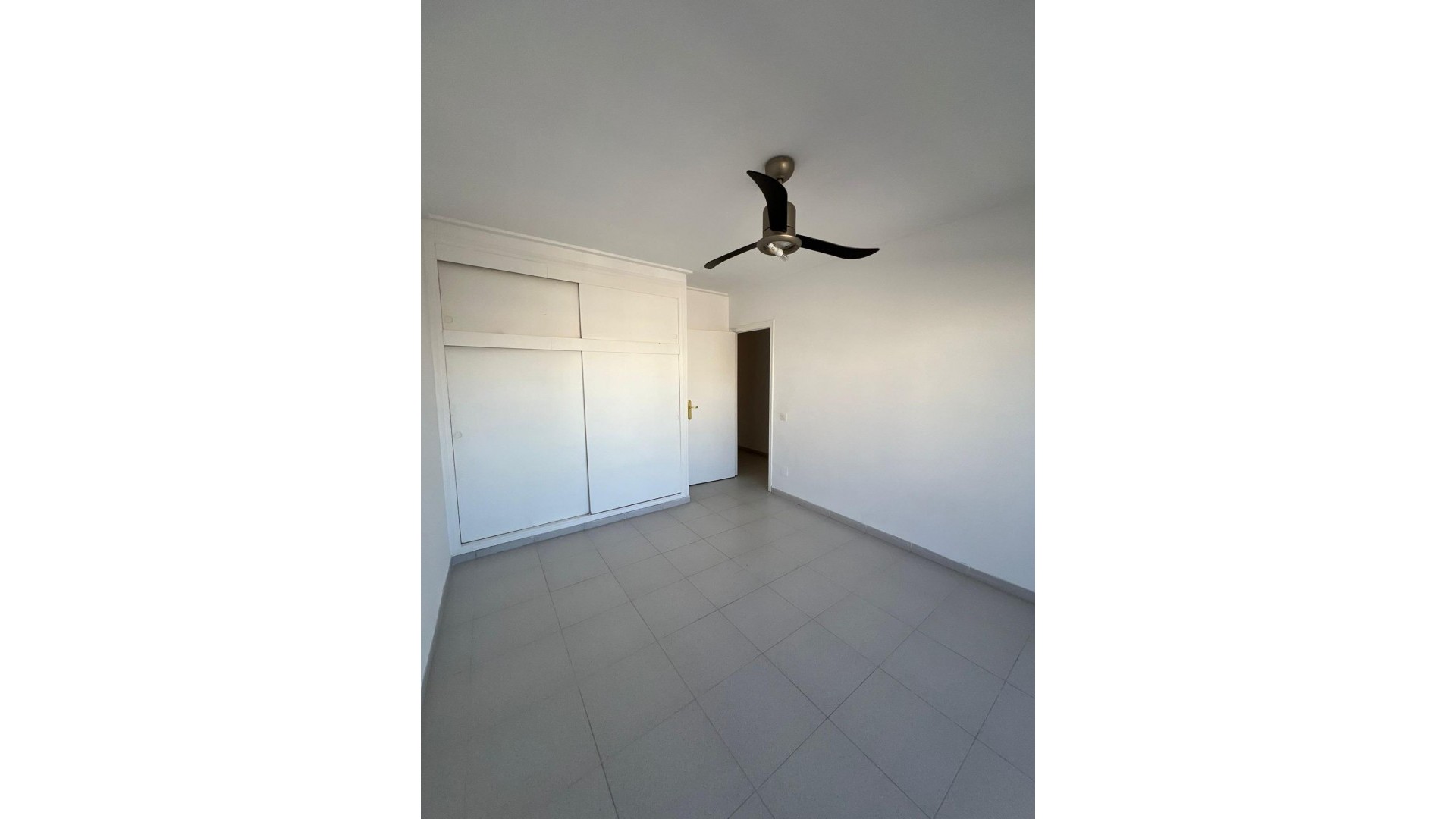 Venta - Apartamento piso -
Torrevieja - Centro - Muelle Pesquero