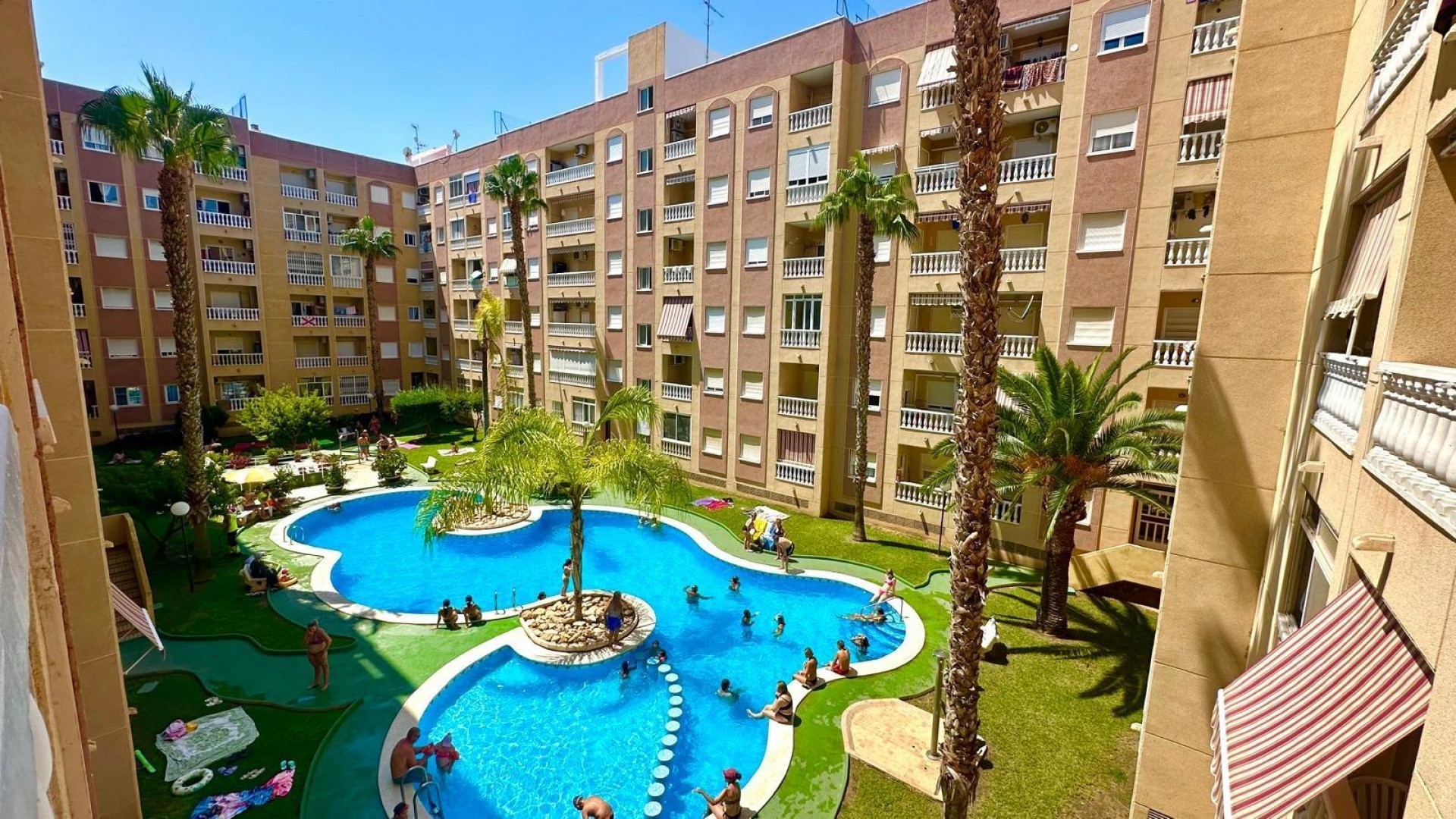 Venta - Apartamento piso -
Torrevieja - Centro