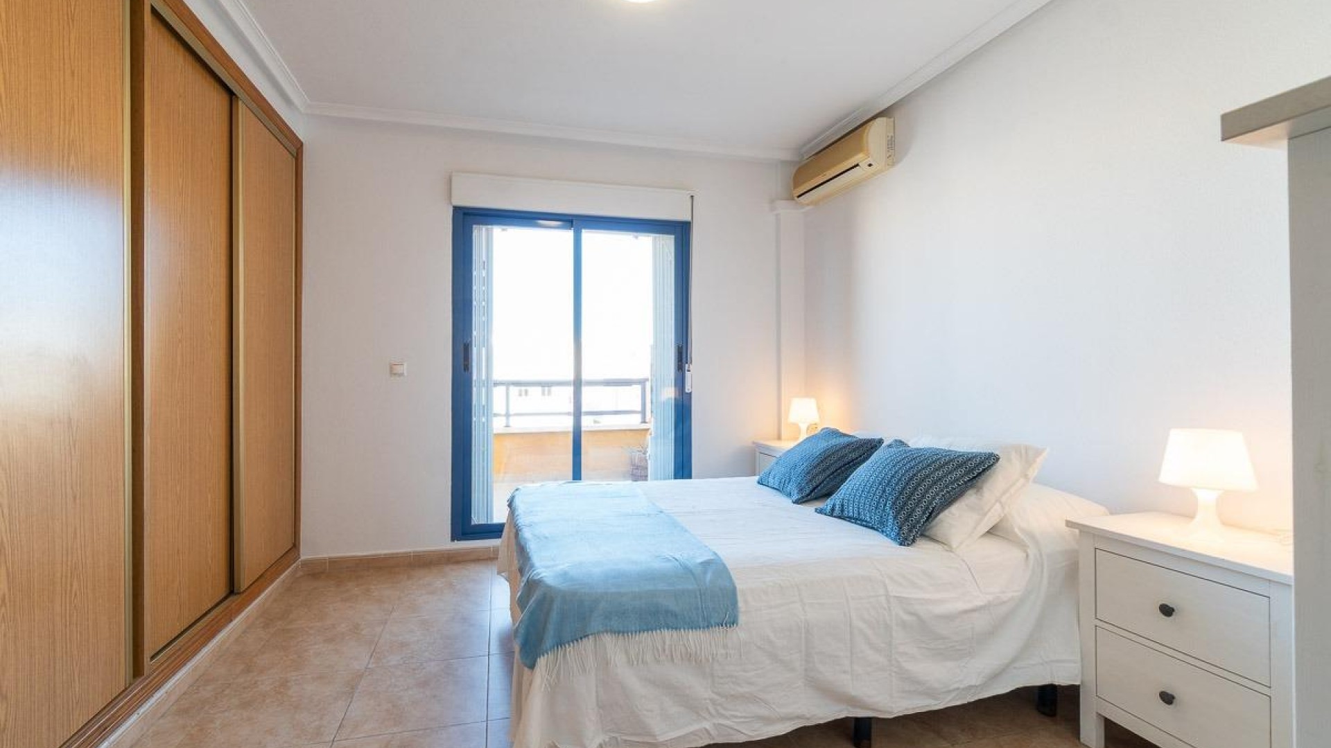 Venta - Apartamento piso -
Torrevieja - Centro