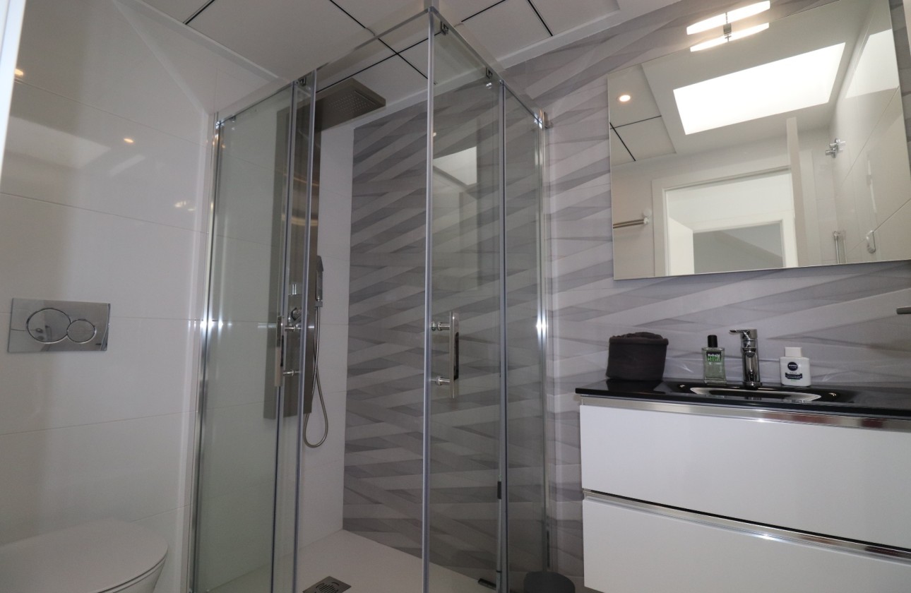 Venta - Apartamento / Piso -
Torrevieja - Centro