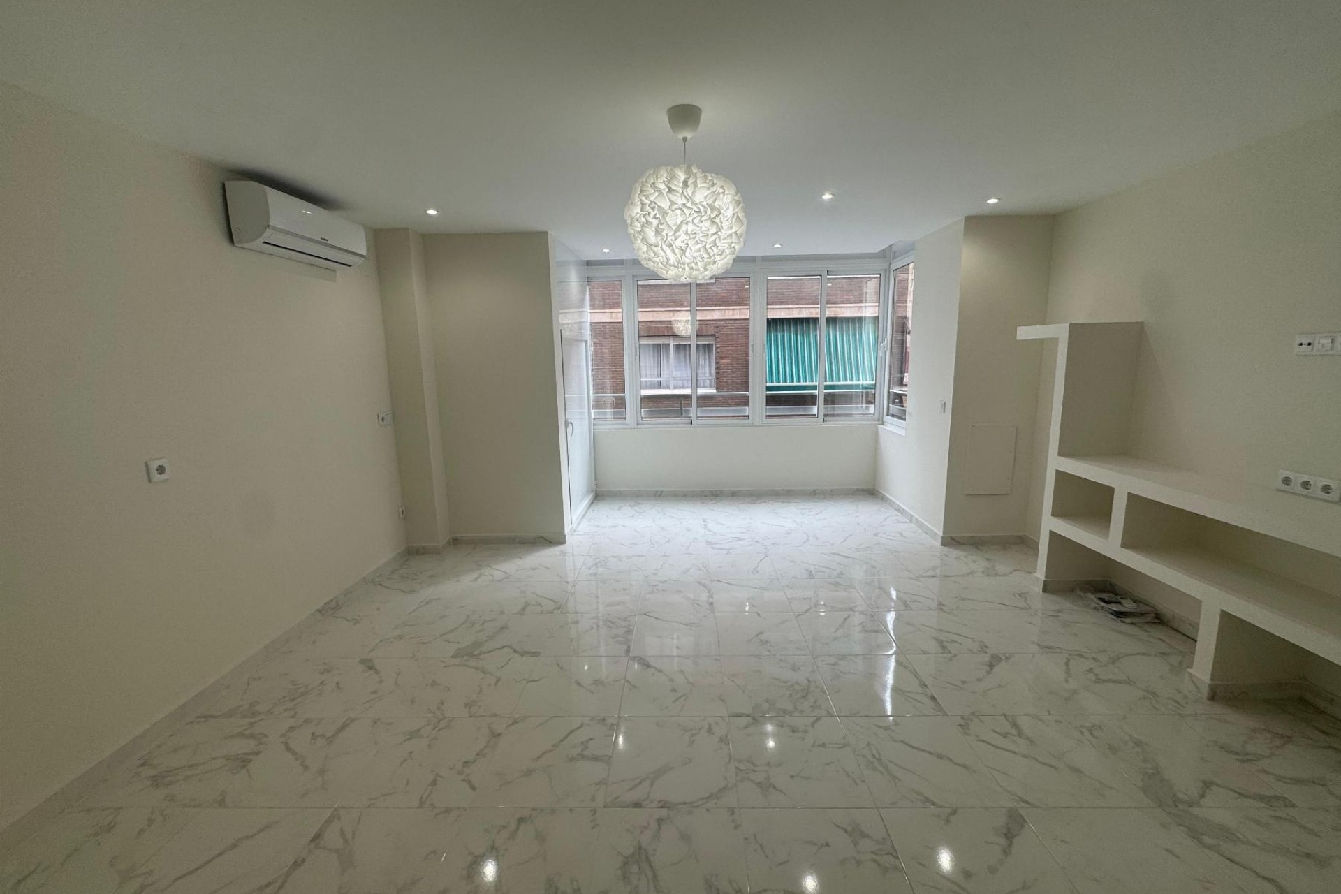 Venta - Apartamento / Piso -
Torrevieja - Costa Blanca