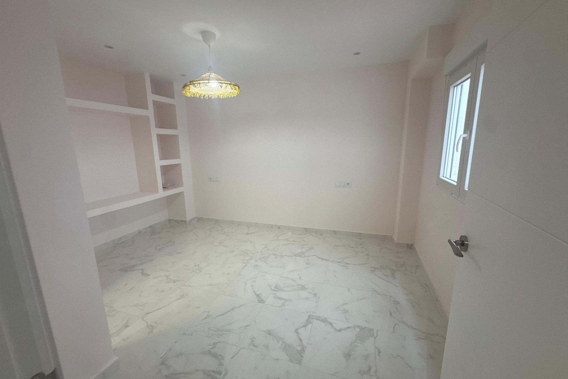 Venta - Apartamento / Piso -
Torrevieja - Costa Blanca