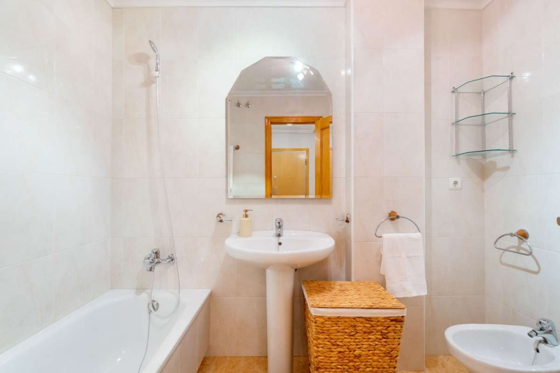 Venta - Apartamento / Piso -
Torrevieja - Costa Blanca