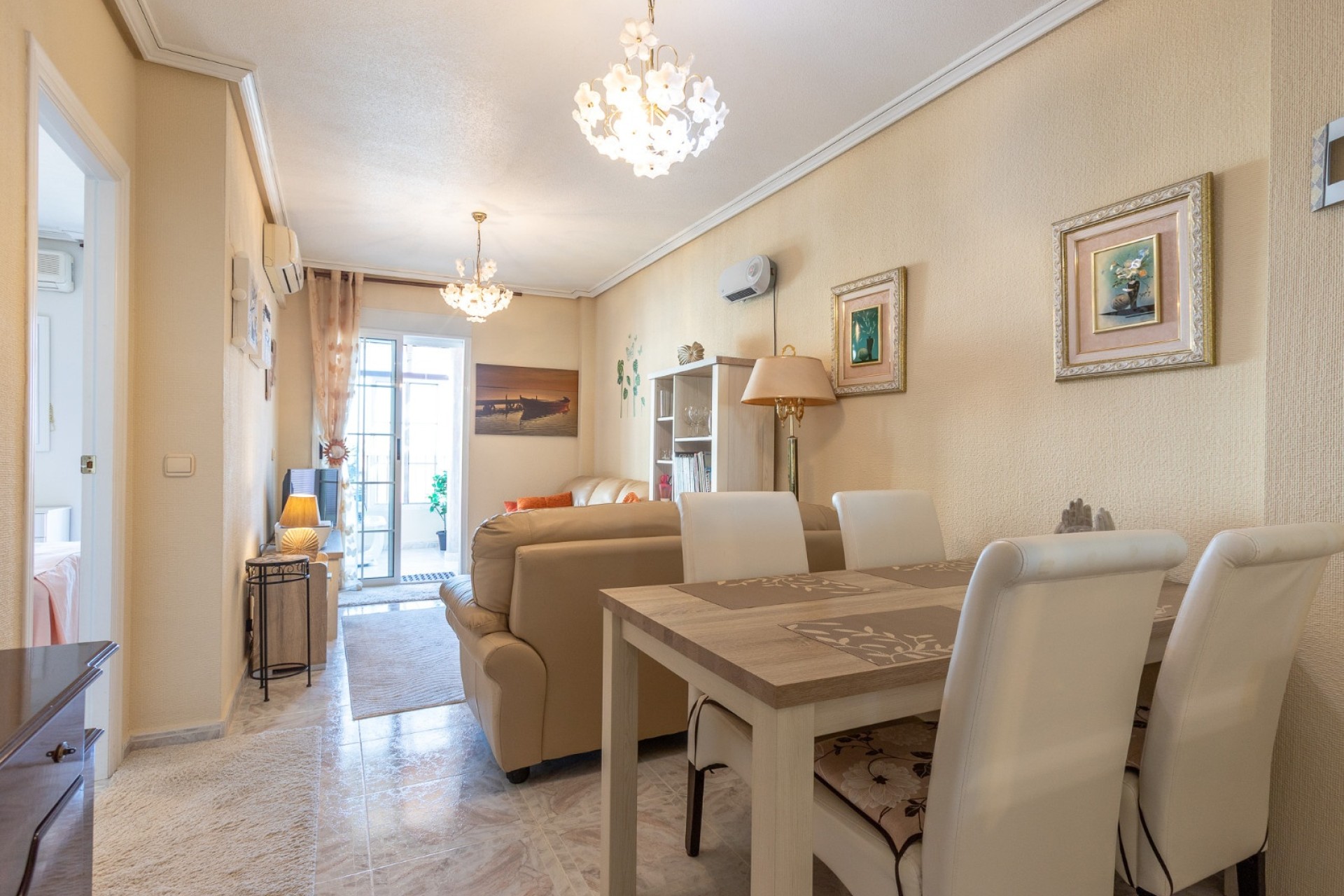 Venta - Apartamento / Piso -
Torrevieja - Costa Blanca