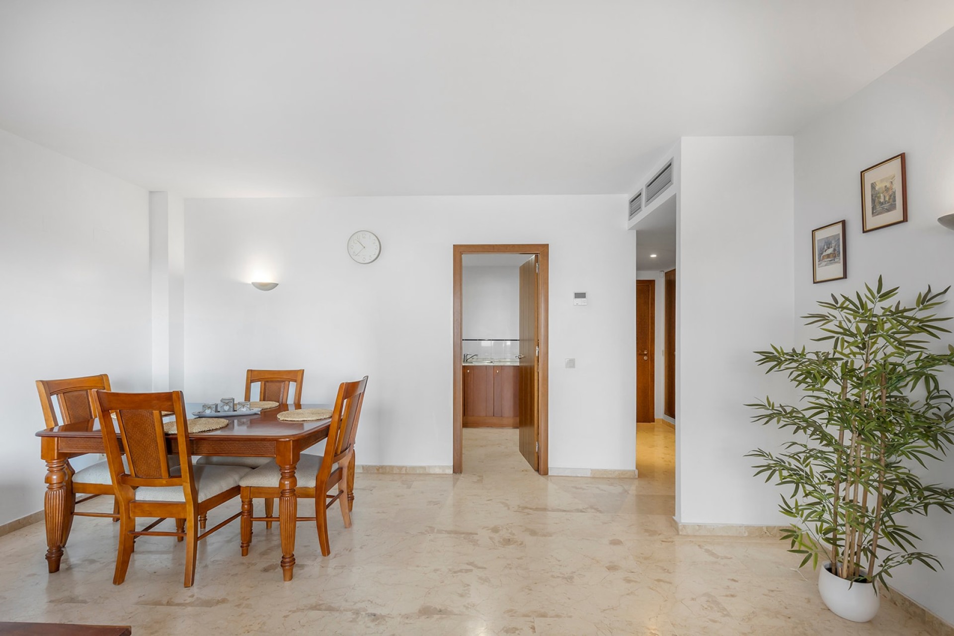 Venta - Apartamento / Piso -
Torrevieja - Costa Blanca