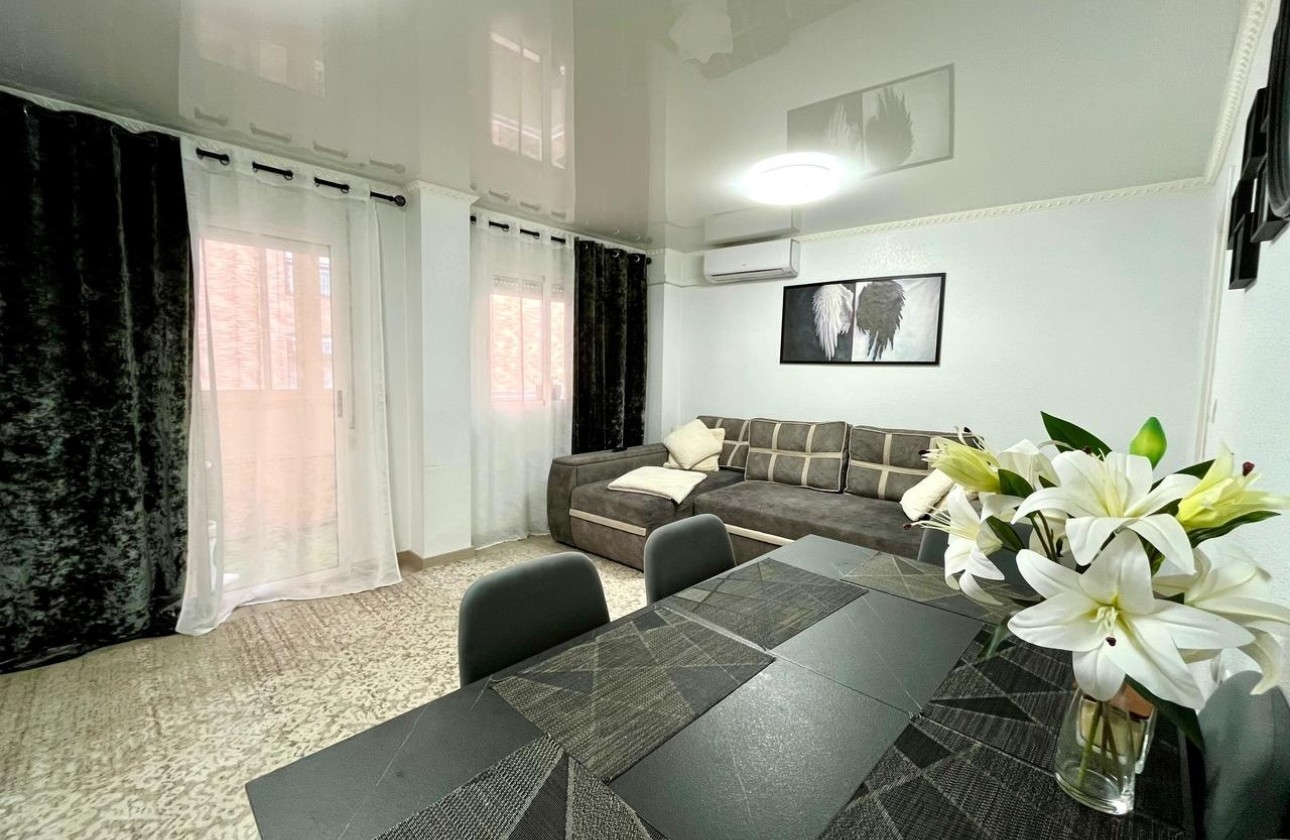 Venta - Apartamento / Piso -
Torrevieja - Costa Blanca