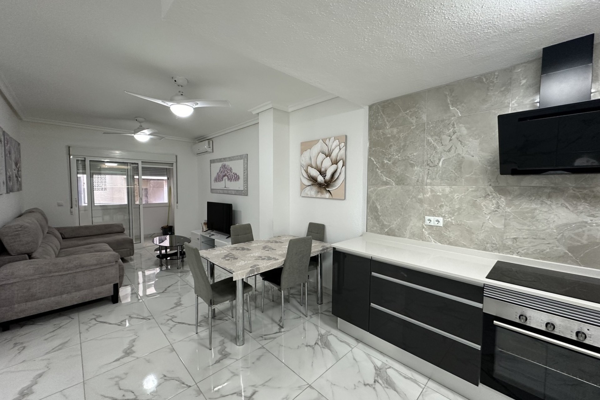 Venta - Apartamento / Piso -
Torrevieja - Costa Blanca