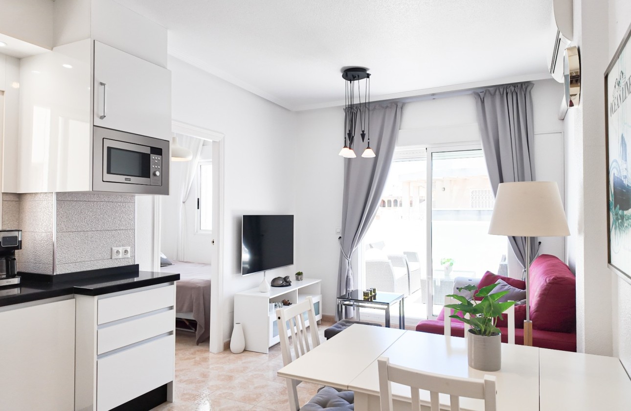 Venta - Apartamento / Piso -
Torrevieja - Costa Blanca