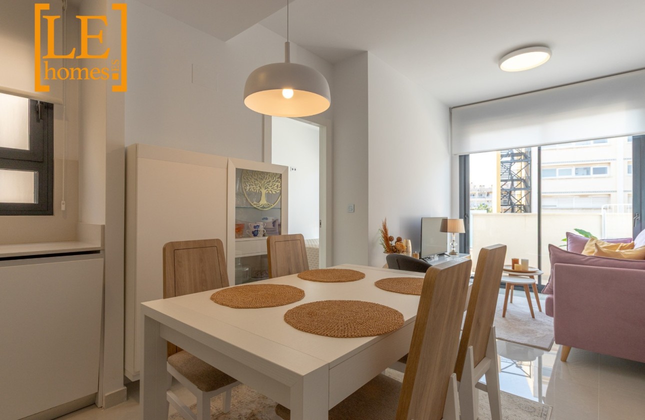 Venta - Apartamento / Piso -
Torrevieja - Costa Blanca