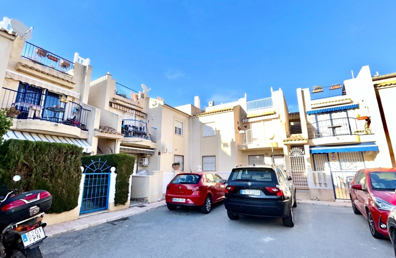 Venta - Apartamento / Piso -
Torrevieja - Costa Blanca