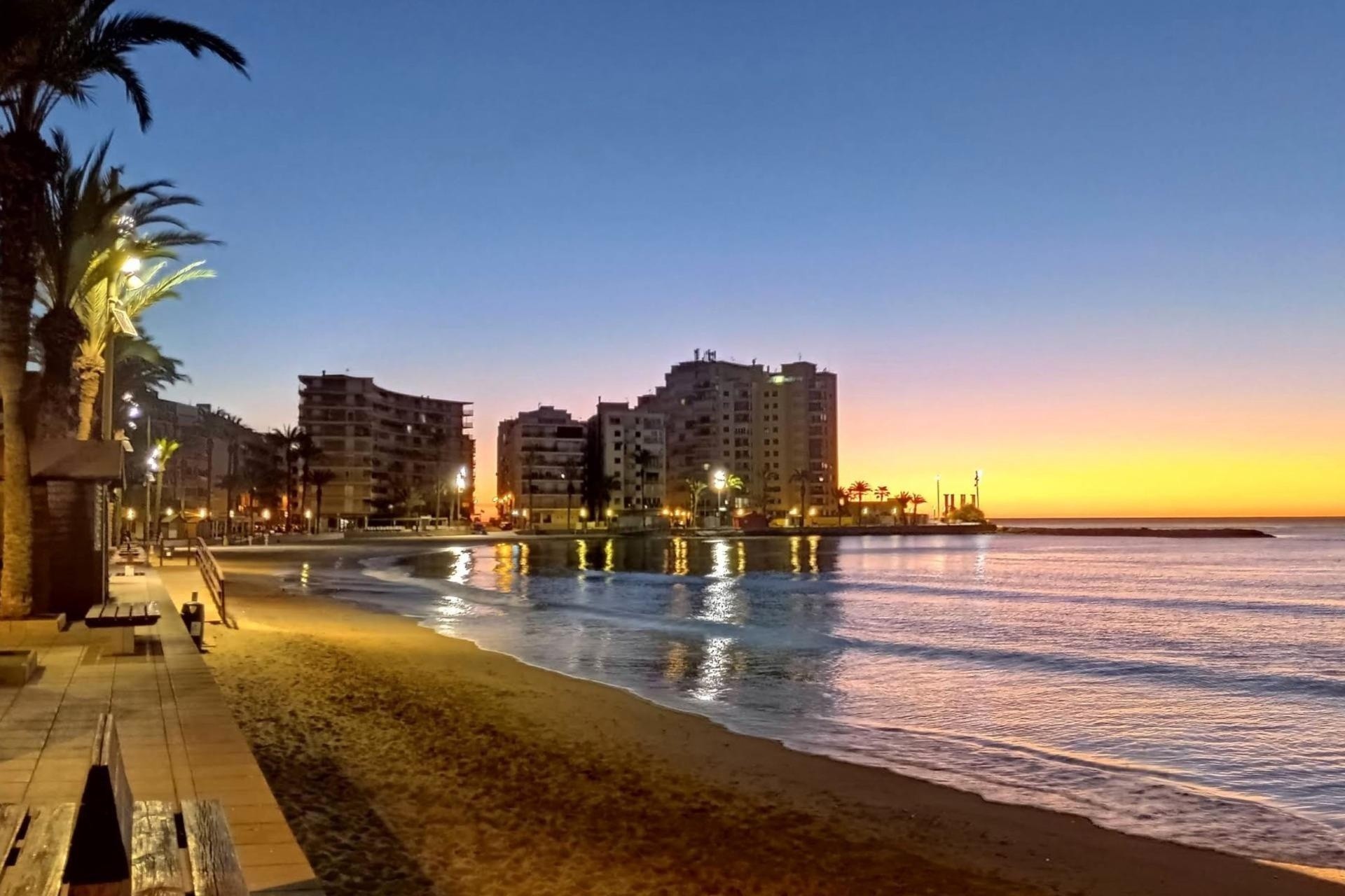 Venta - Apartamento / Piso -
Torrevieja - Curva del Palangre