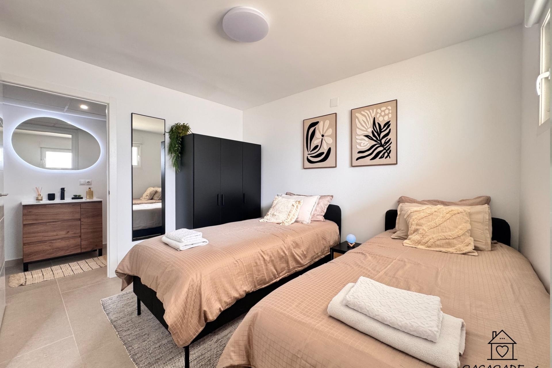 Venta - Apartamento / Piso -
Torrevieja - El Acequión - Los Náufragos