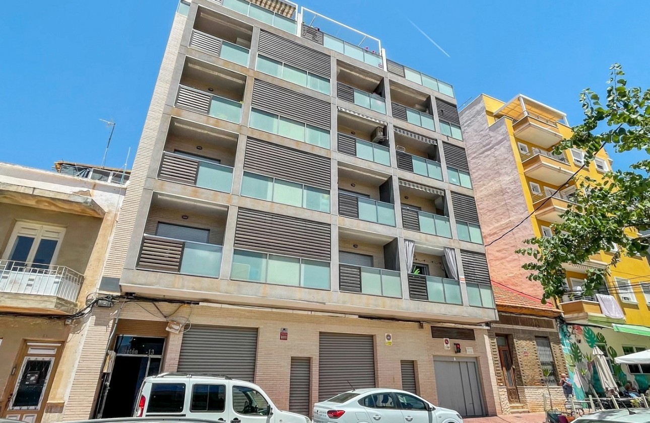 Venta - Apartamento / Piso -
Torrevieja - El Acequión - Los Náufragos