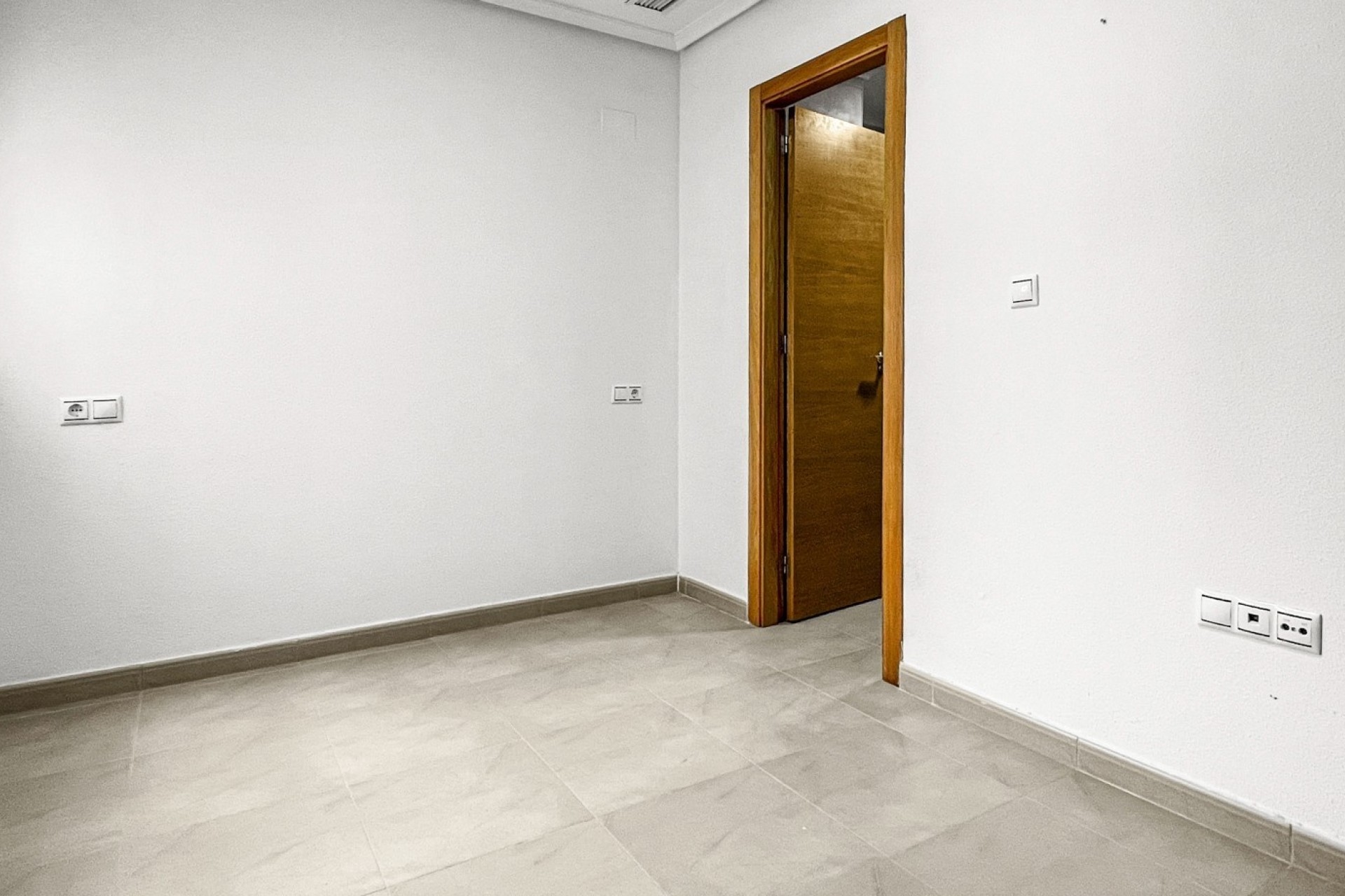 Venta - Apartamento / Piso -
Torrevieja - El Acequión - Los Náufragos