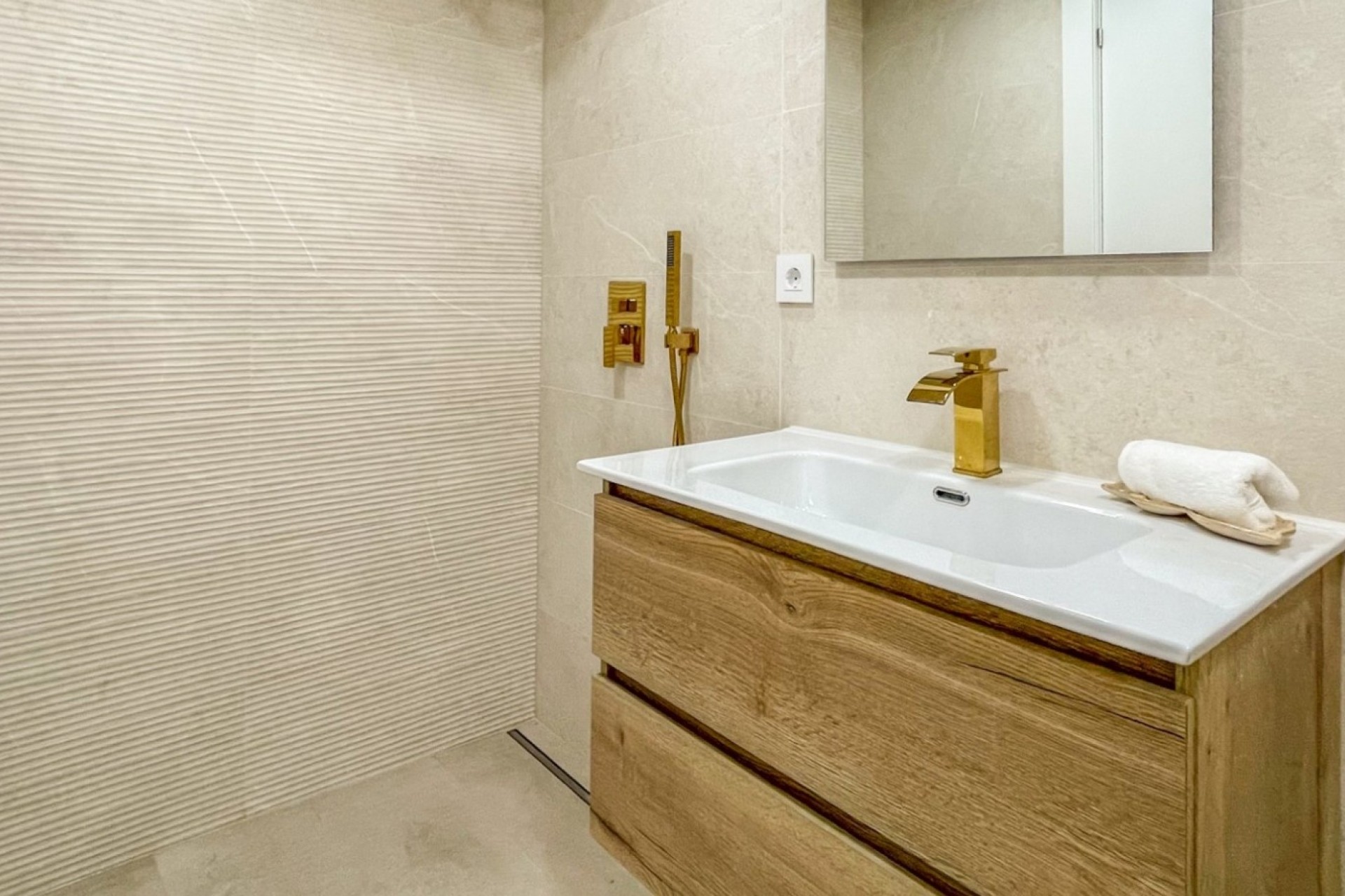 Venta - Apartamento / Piso -
Torrevieja - El Acequión - Los Náufragos