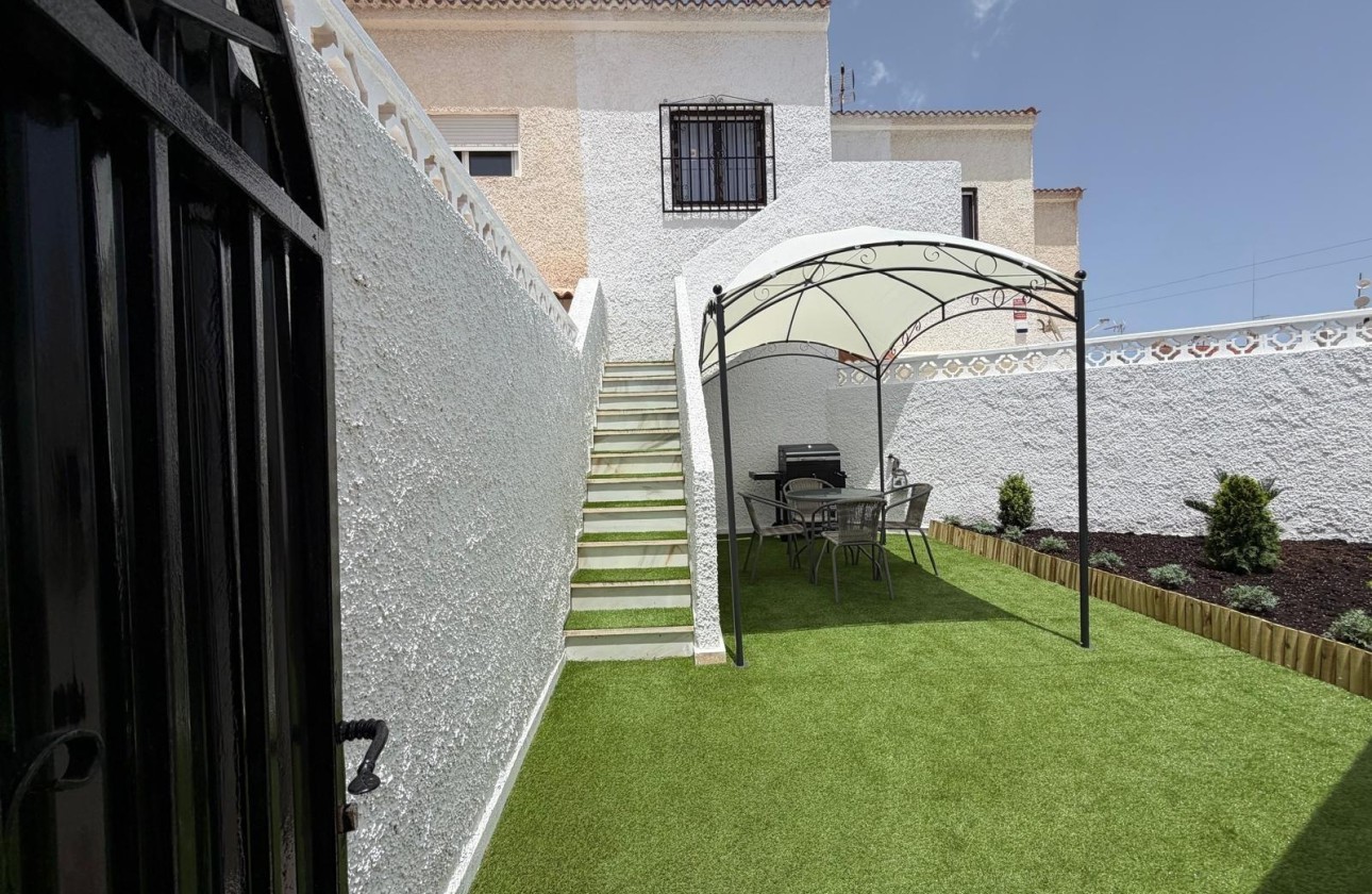 Venta - Apartamento / Piso -
Torrevieja - El Limonar