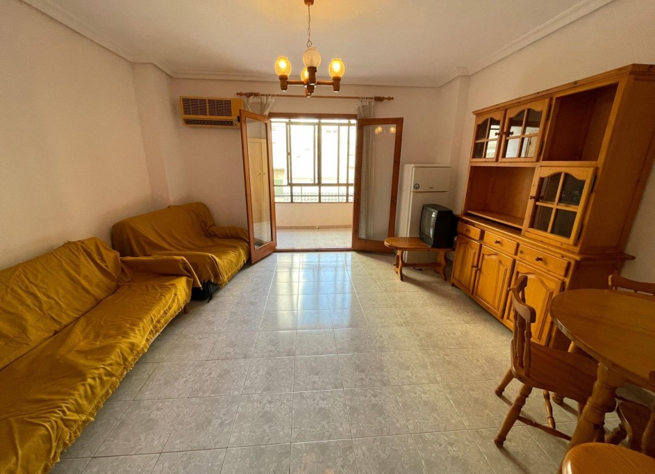 Venta - Apartamento piso -
Torrevieja - Estacion de autobuses