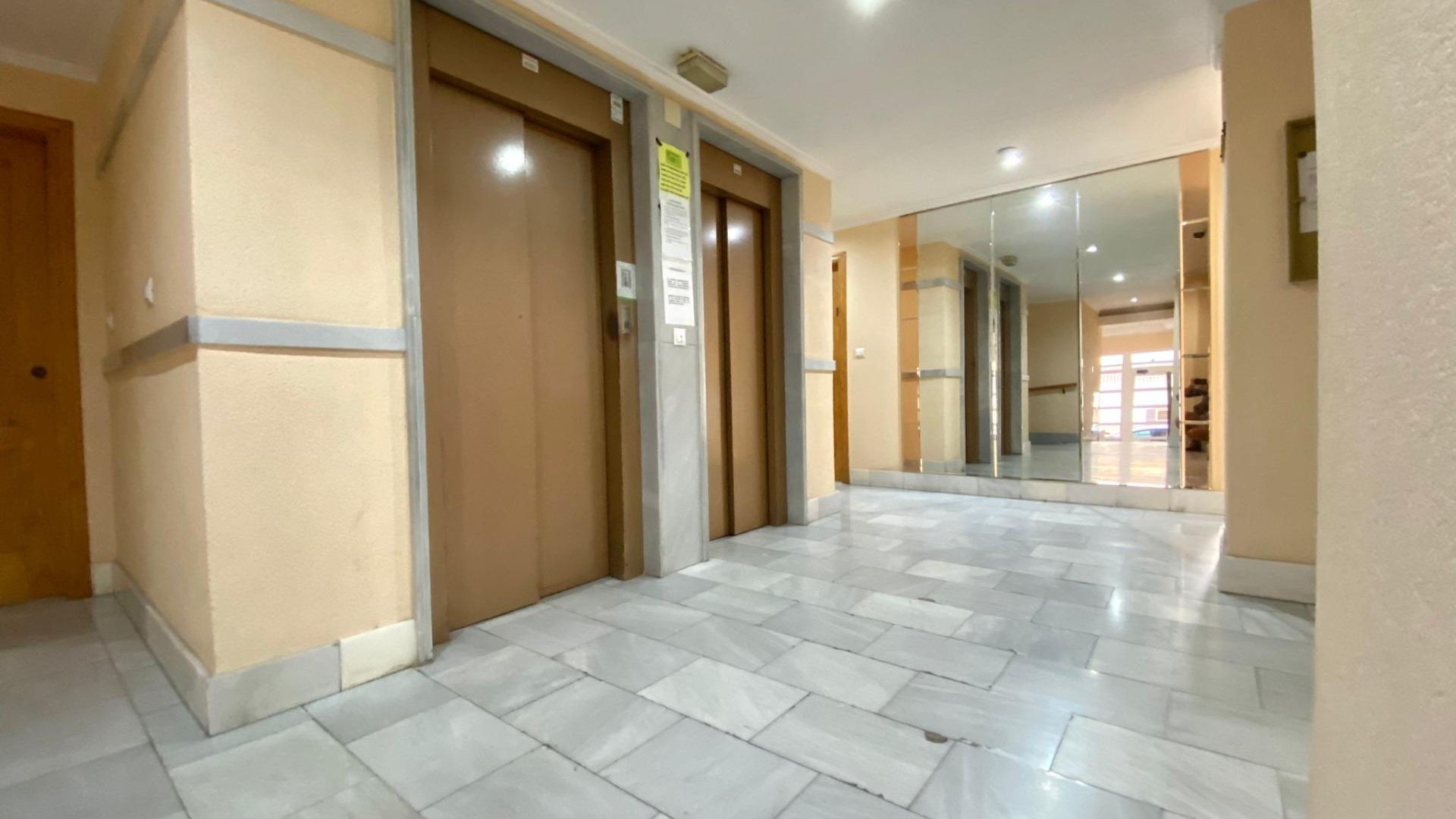 Venta - Apartamento piso -
Torrevieja - Estacion de autobuses