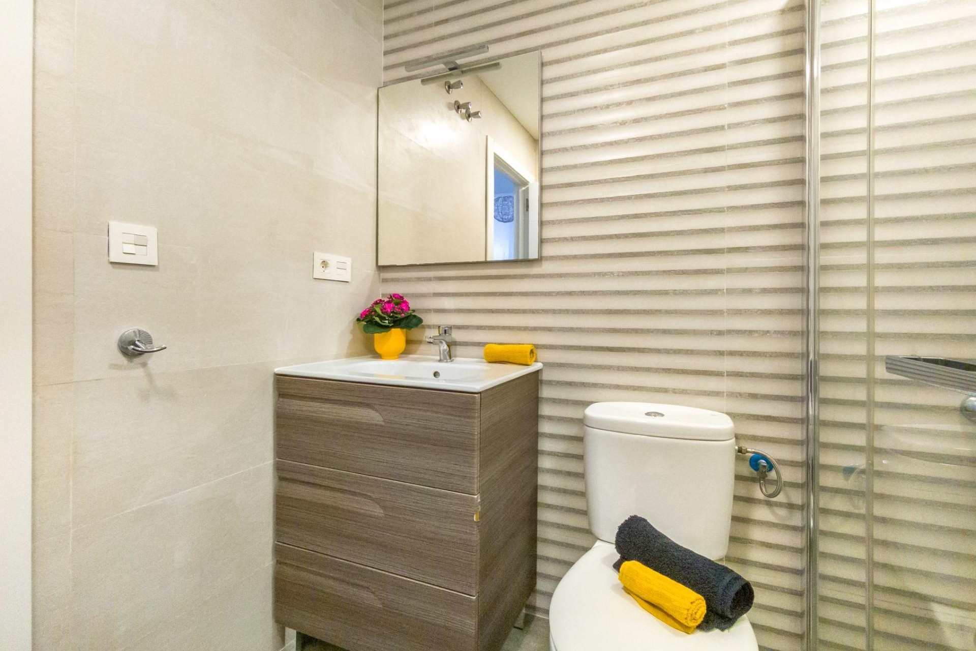 Venta - Apartamento piso -
Torrevieja - Estacion de autobuses