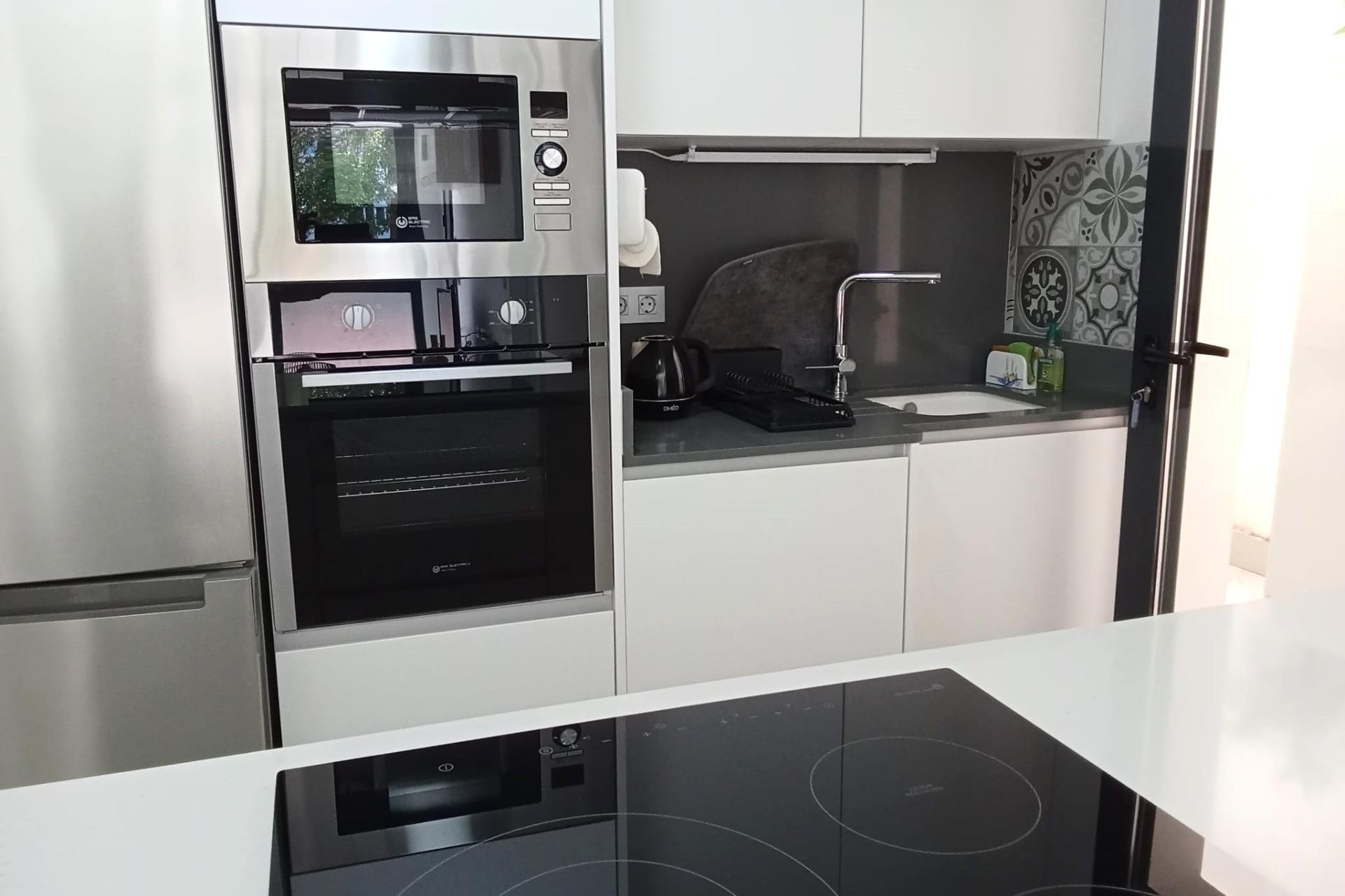 Venta - Apartamento / Piso -
Torrevieja - Estacion de autobuses