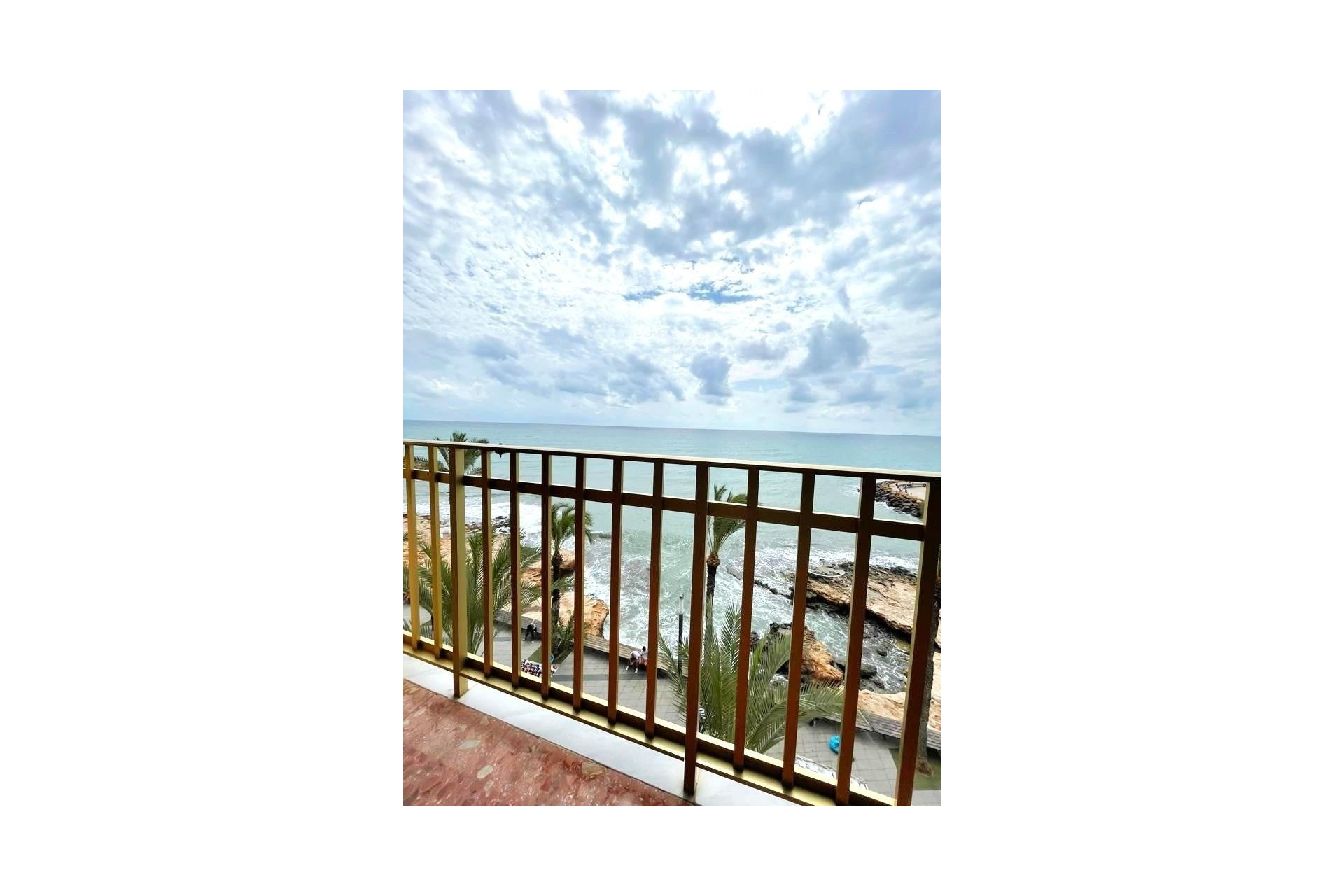 Venta - Apartamento / Piso -
Torrevieja - Estacion de autobuses