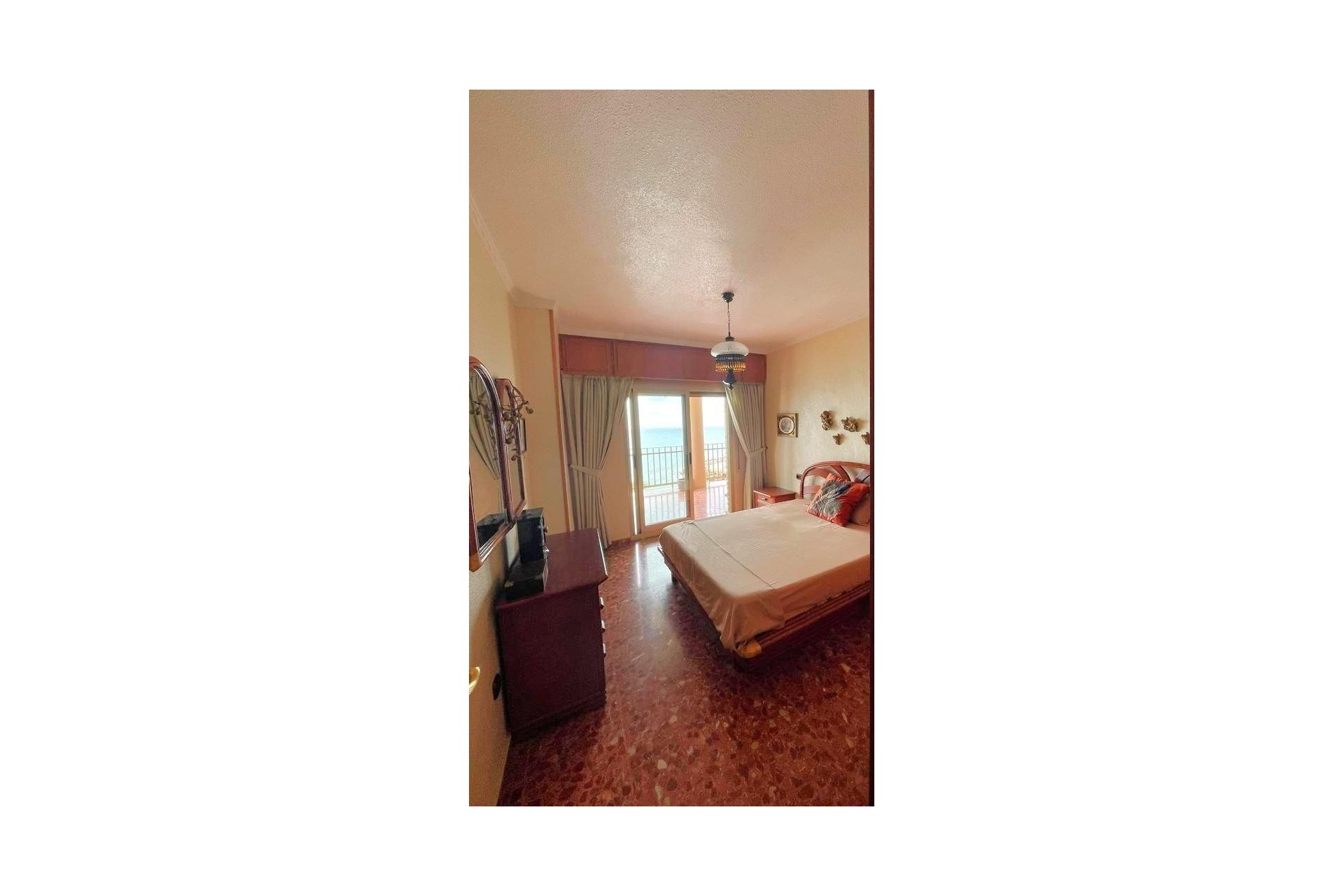 Venta - Apartamento / Piso -
Torrevieja - Estacion de autobuses