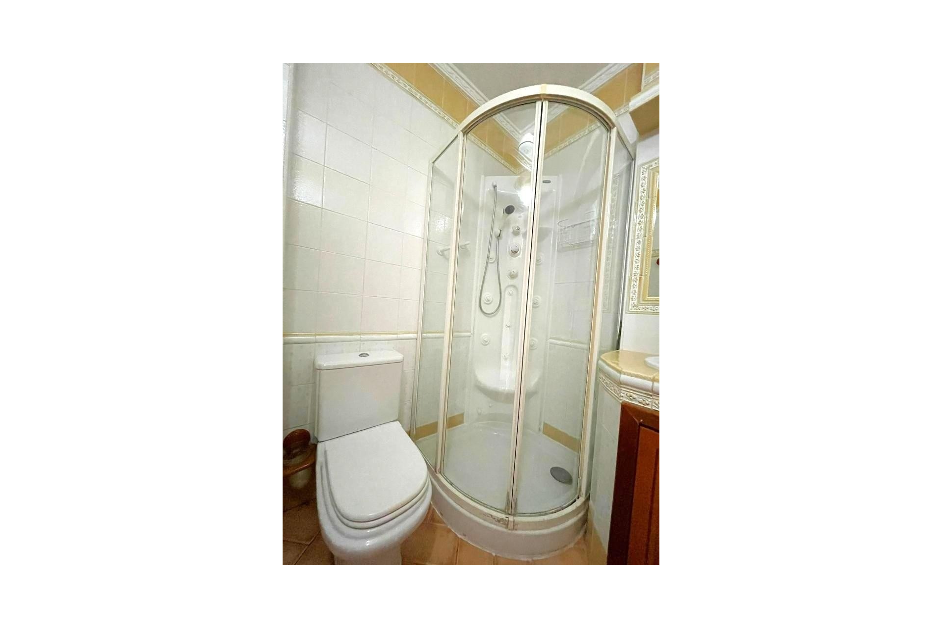 Venta - Apartamento / Piso -
Torrevieja - Estacion de autobuses