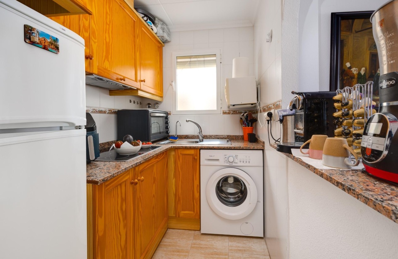 Venta - Apartamento / Piso -
Torrevieja - Estacion de autobuses