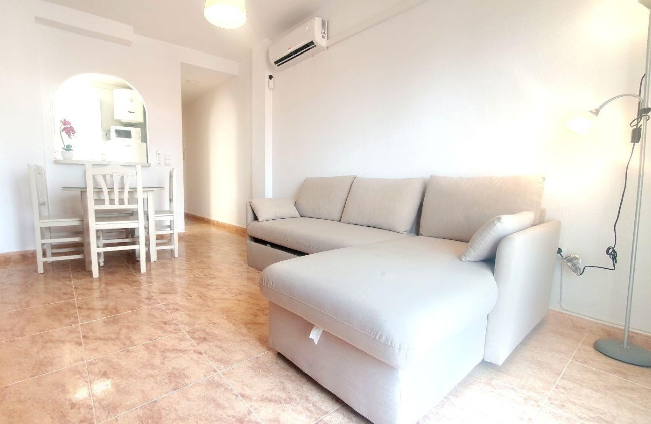 Venta - Apartamento / Piso -
Torrevieja - Estacion de autobuses