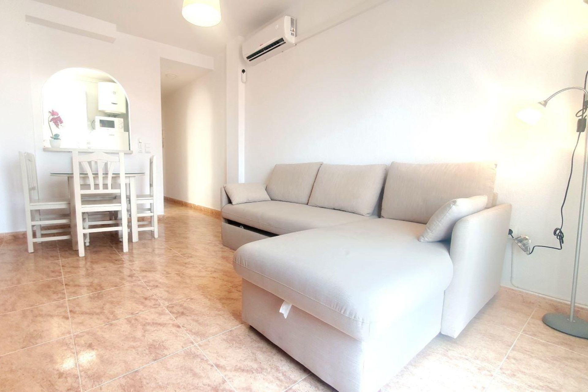 Venta - Apartamento / Piso -
Torrevieja - Estacion de autobuses