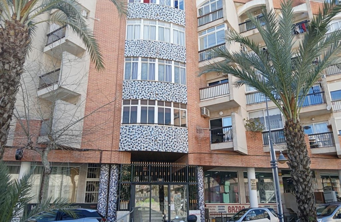 Venta - Apartamento / Piso -
Torrevieja - Habaneras