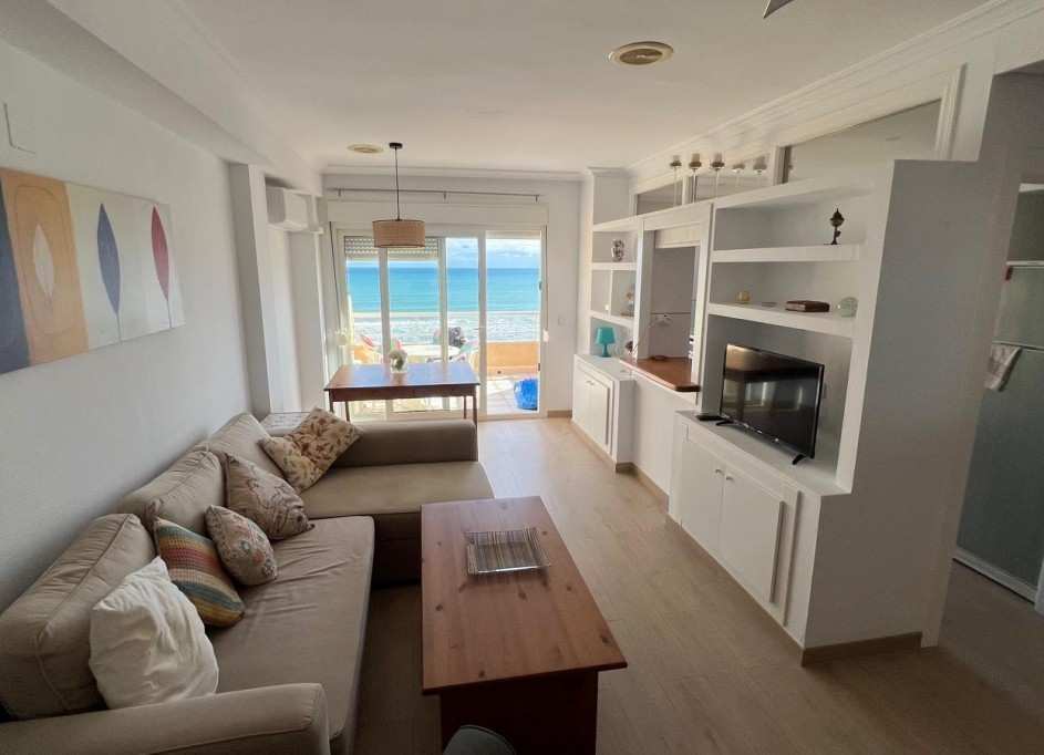 Venta - Apartamento piso -
Torrevieja - La Mata pueblo