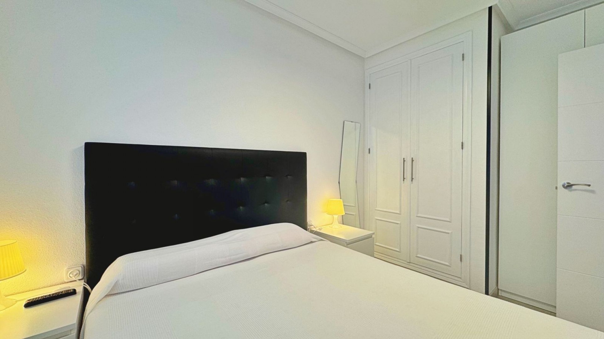 Venta - Apartamento piso -
Torrevieja - La Mata