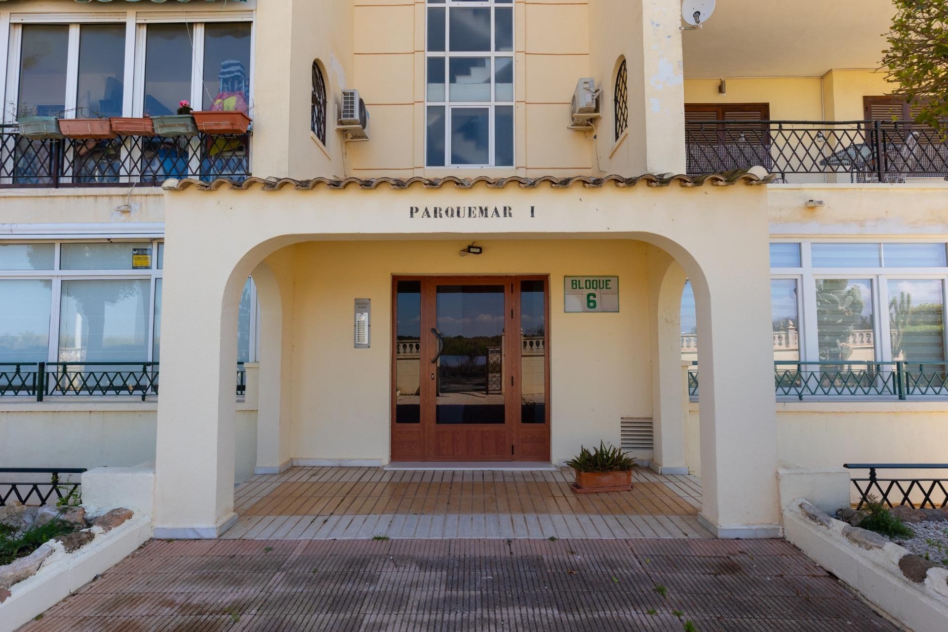 Venta - Apartamento / Piso -
Torrevieja - La Mata