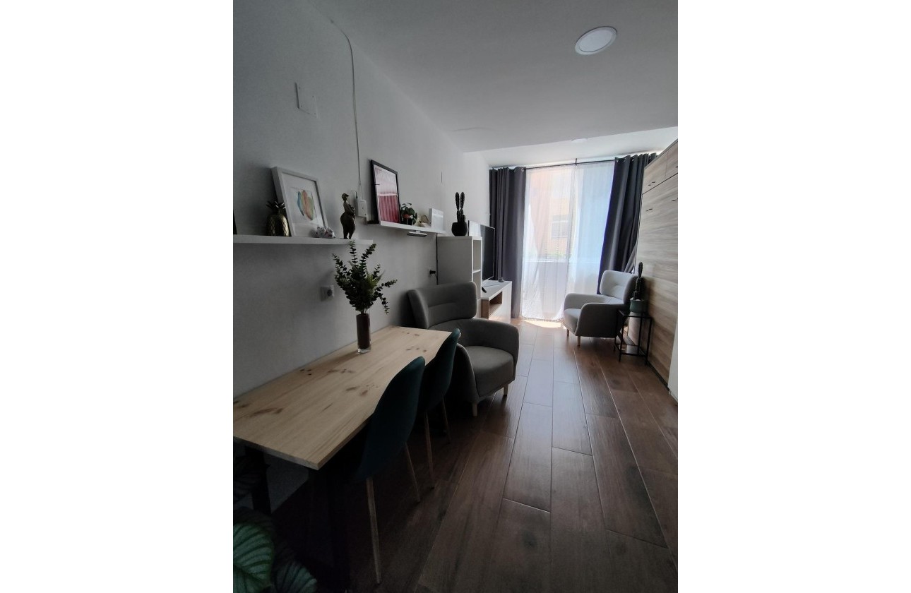 Venta - Apartamento / Piso -
Torrevieja - La Mata