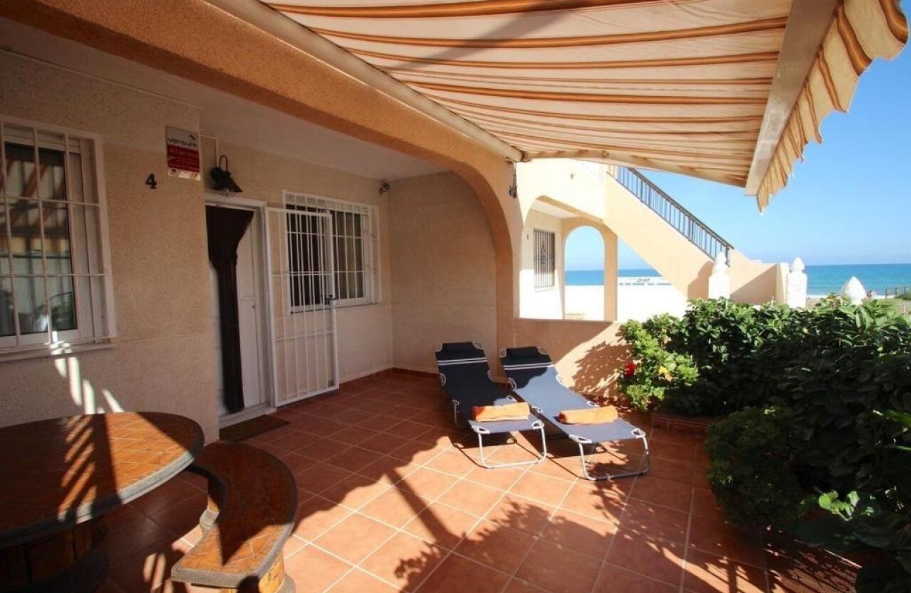 Venta - Apartamento / Piso -
Torrevieja - La Mata