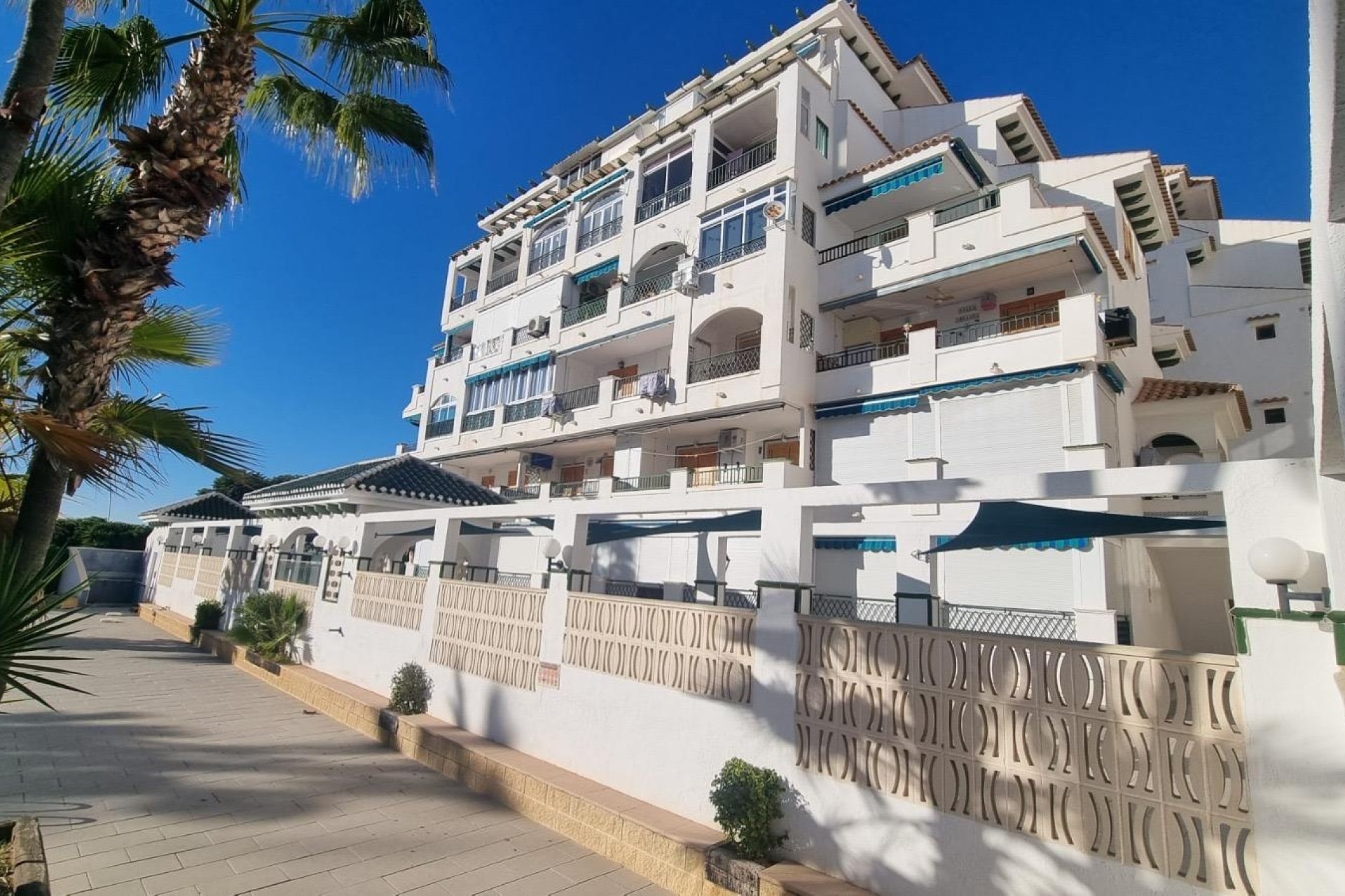 Venta - Apartamento / Piso -
Torrevieja - La Mata