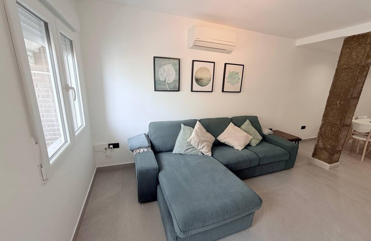 Venta - Apartamento / Piso -
Torrevieja - La Mata
