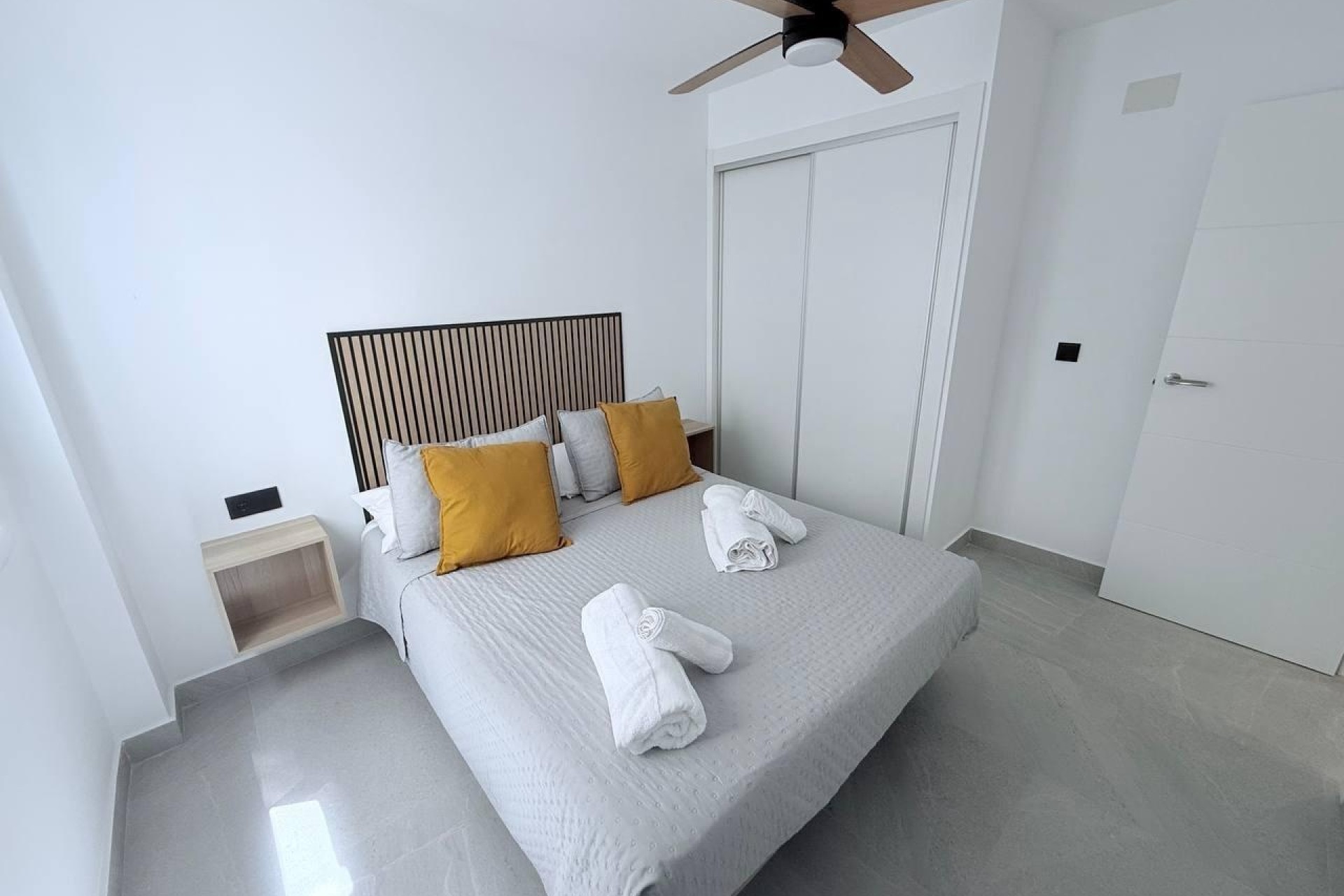 Venta - Apartamento / Piso -
Torrevieja - La Mata