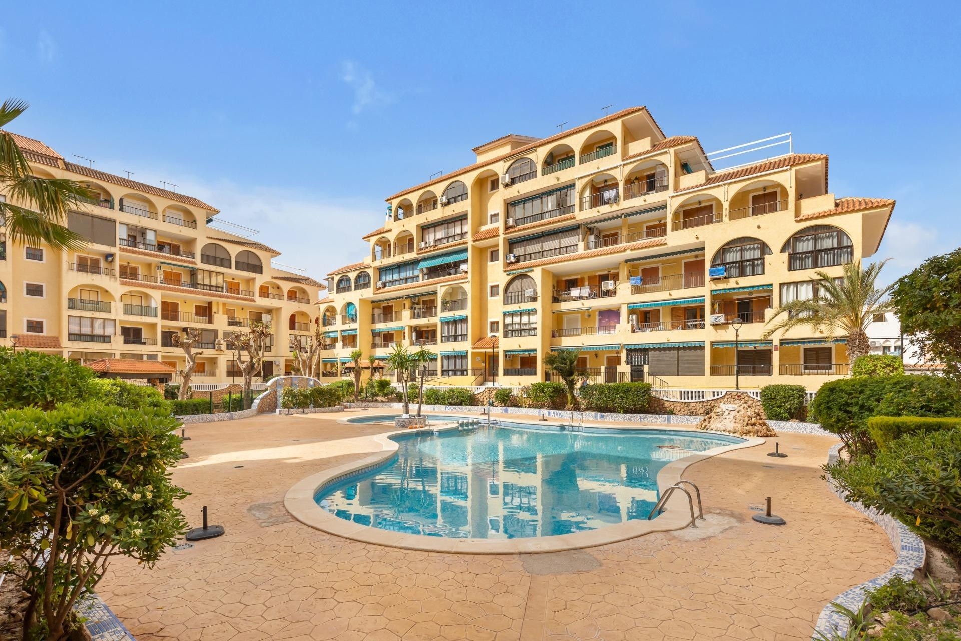 Venta - Apartamento / Piso -
Torrevieja - La Mata