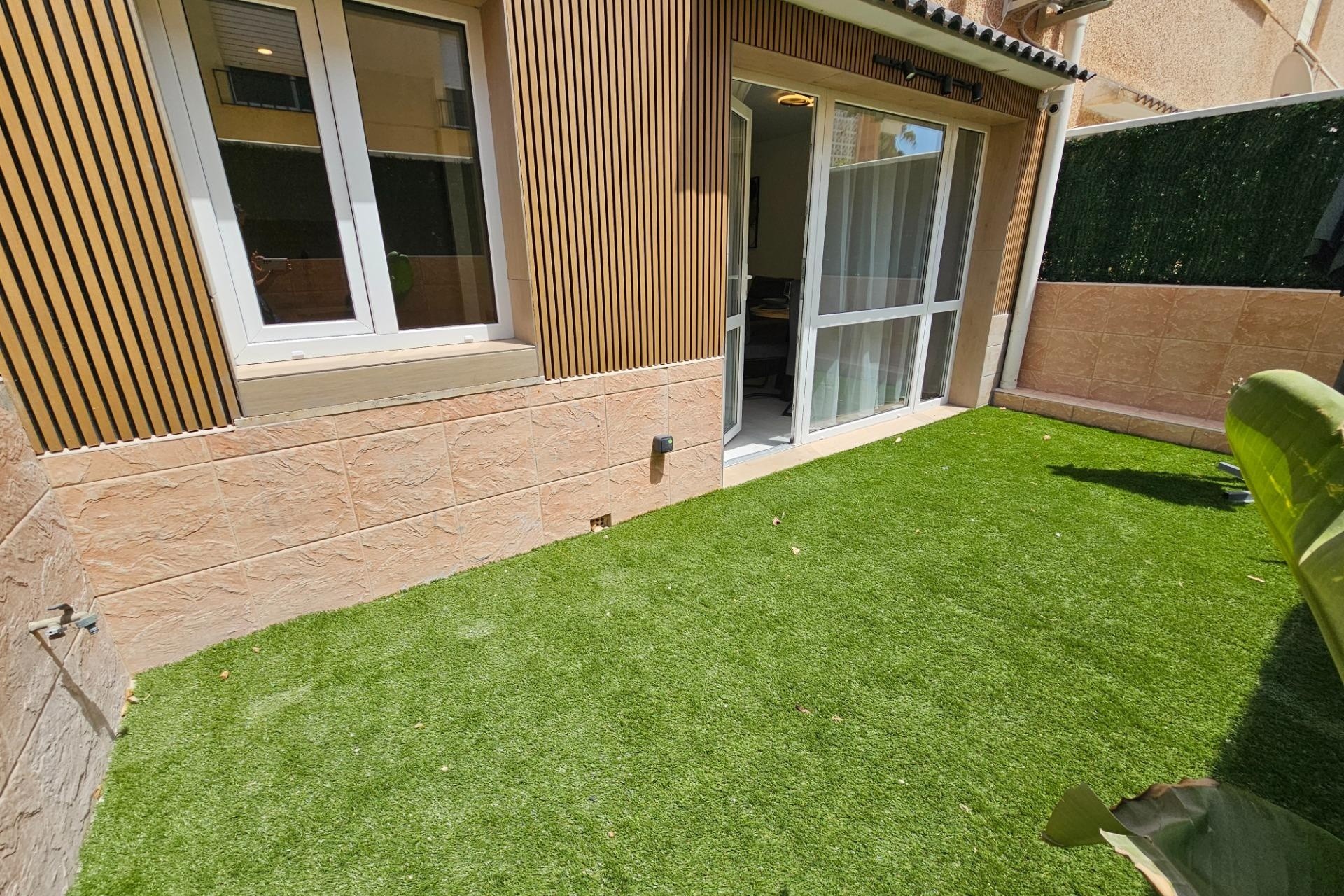 Venta - Apartamento / Piso -
Torrevieja - La Mata
