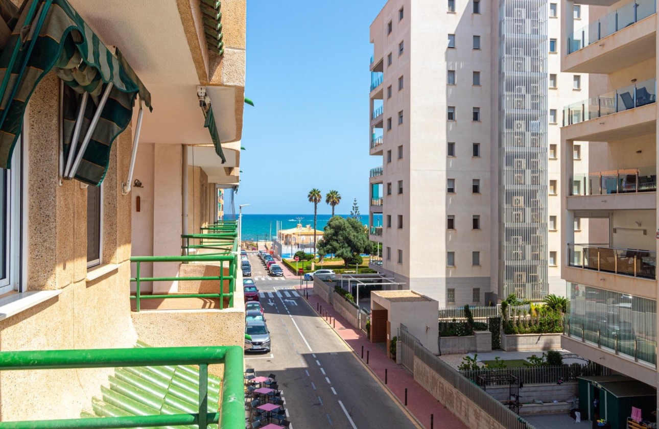 Venta - Apartamento / Piso -
Torrevieja - La Mata